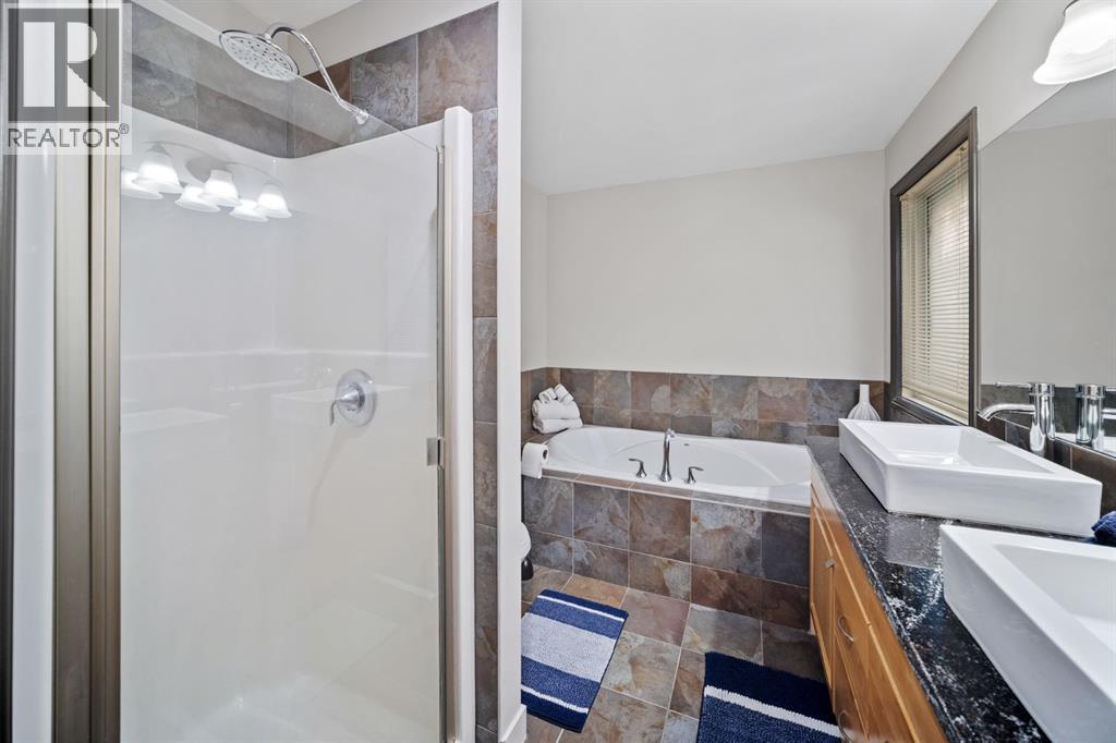 47 Sunset Circle, Cochrane, Alberta  T4C 0C3 - Photo 27 - A2255094