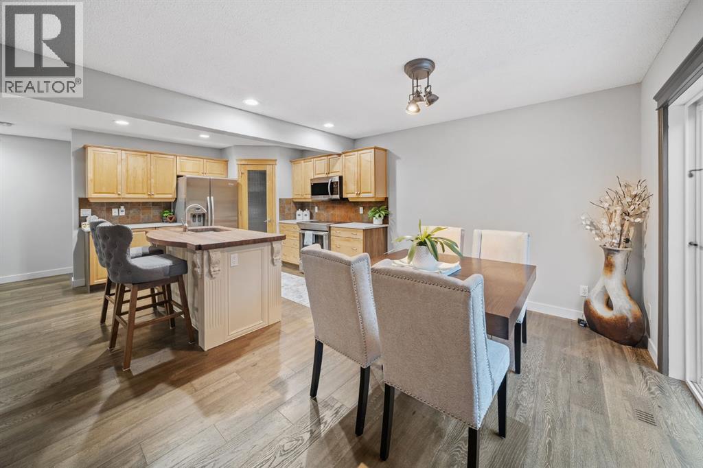 47 Sunset Circle, Cochrane, Alberta  T4C 0C3 - Photo 9 - A2255094