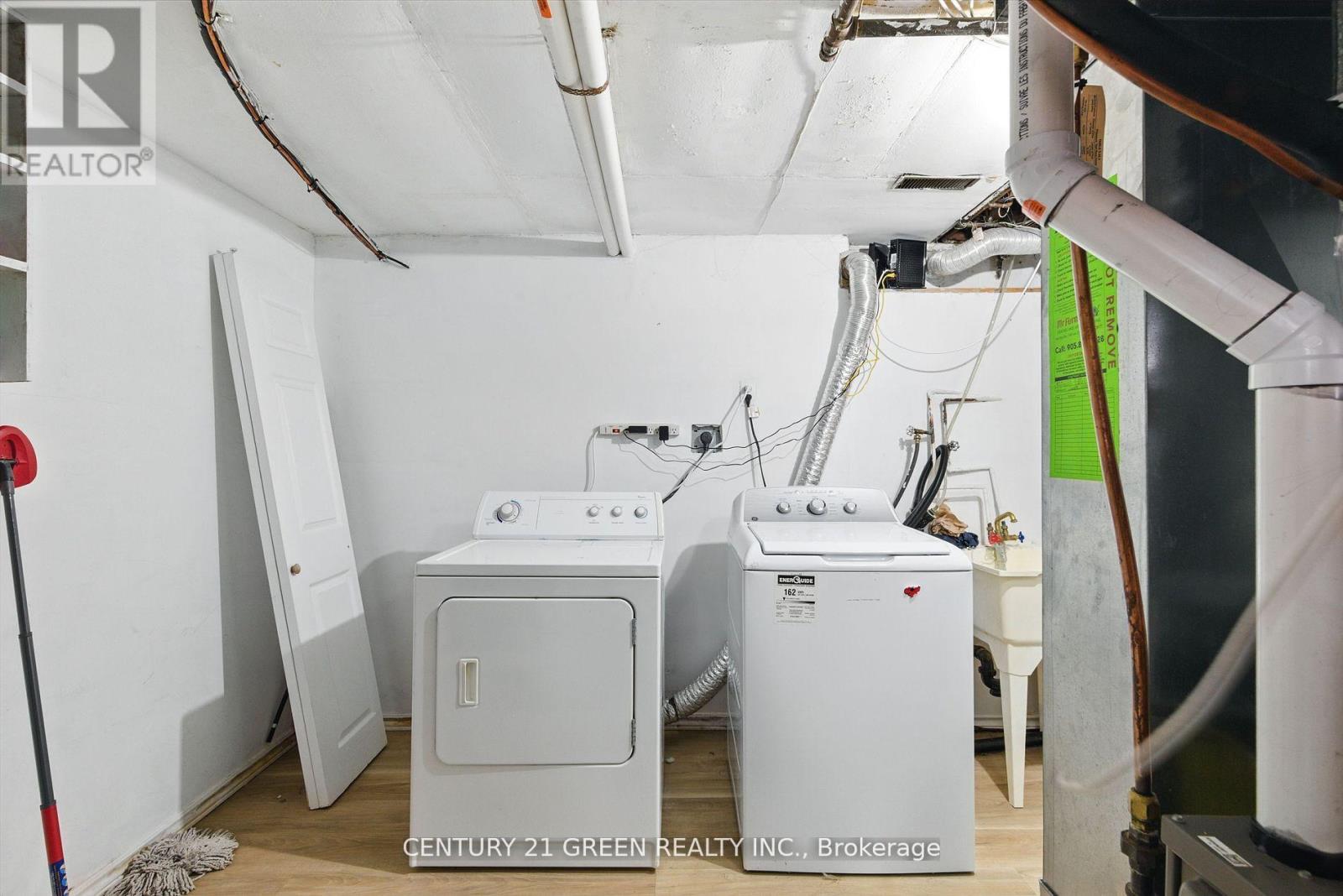 42 Bloomfield Avenue, St. Catharines, Ontario  L2P 1X3 - Photo 24 - X12500954