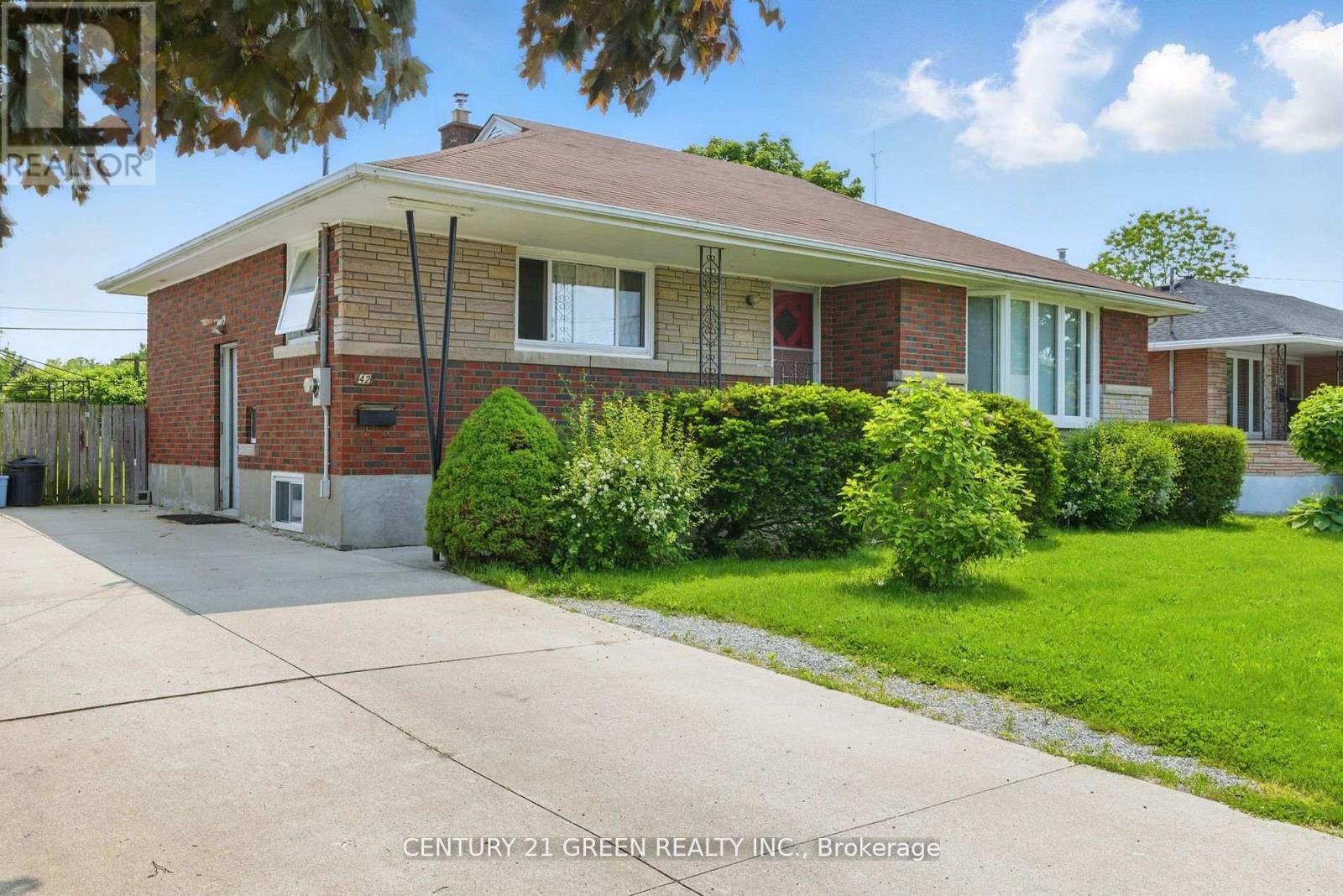 42 Bloomfield Avenue, St. Catharines, Ontario  L2P 1X3 - Photo 25 - X12500954