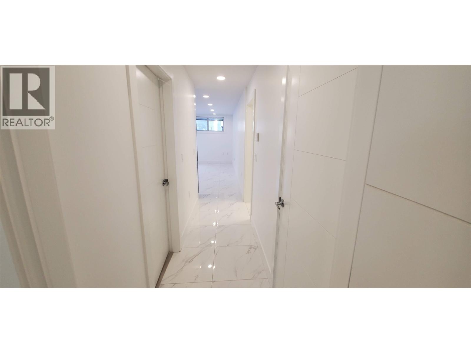 Lower 1xx W 43 Avenue, Vancouver, British Columbia  V5Y 2T7 - Photo 24 - R3063871