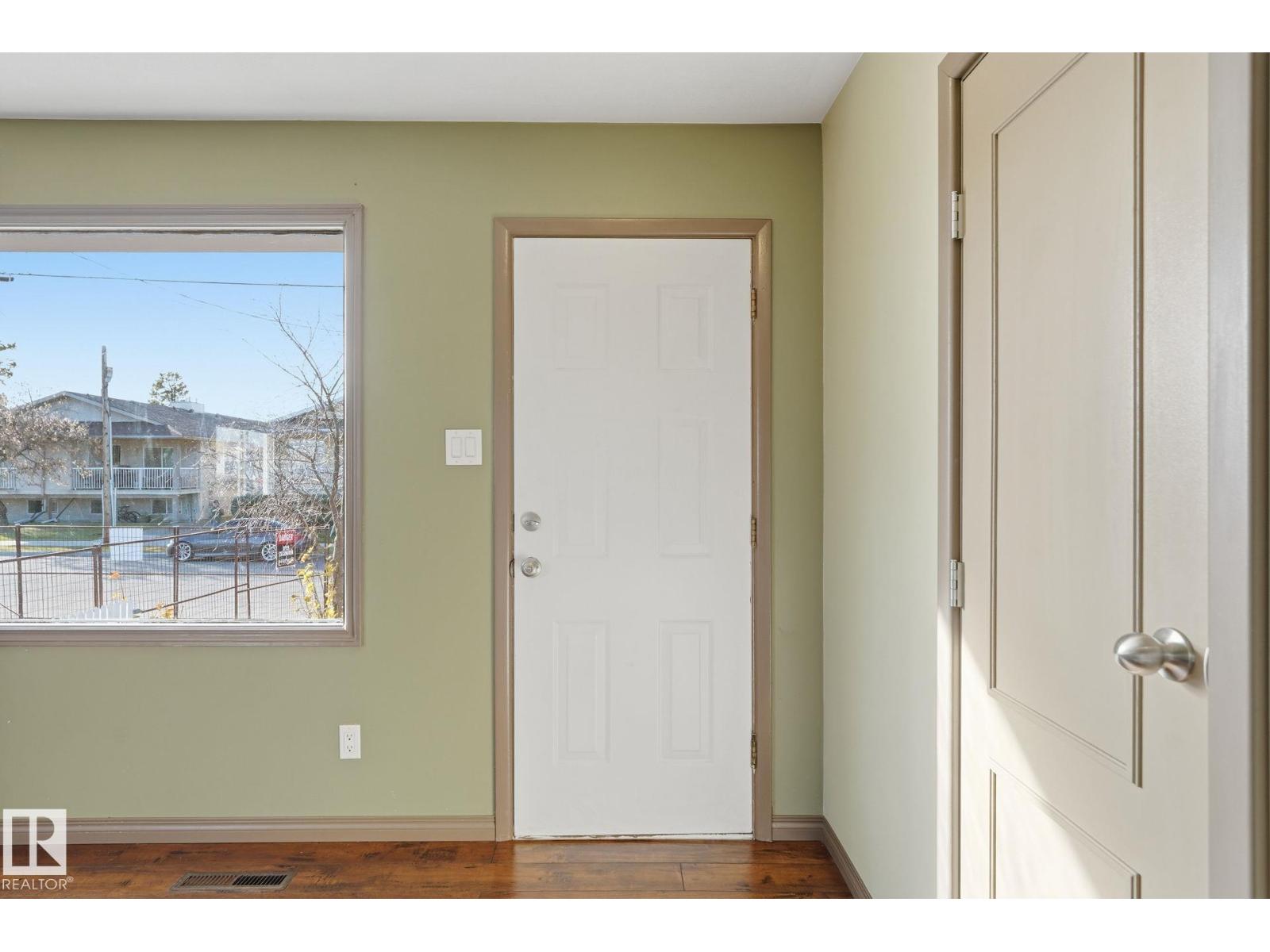 4403 48a St, Leduc, Alberta  T9E 5Y8 - Photo 3 - E4464152