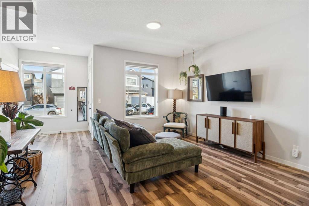 67 Wolf Hollow Way Se, Calgary, Alberta  T2X 1T8 - Photo 3 - A2265398