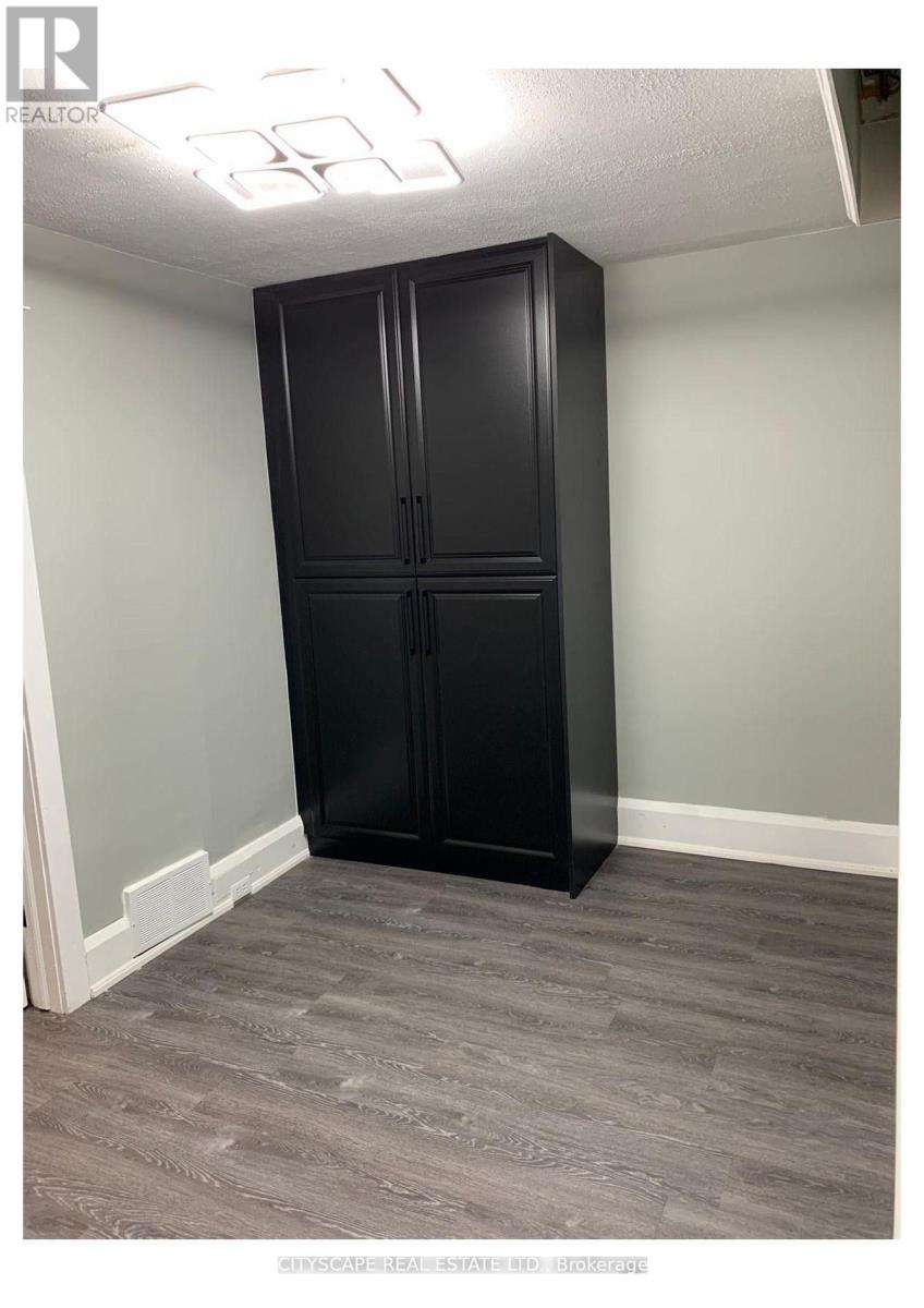 1 - 101 Dawes Road, Toronto, Ontario  M4C 5B2 - Photo 13 - E12501006