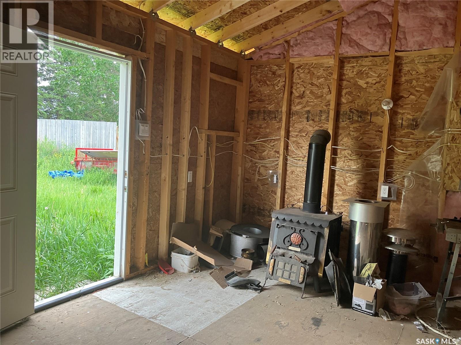 201 Railway Avenue, White Fox, Saskatchewan  S0J 3B0 - Photo 9 - SK010327