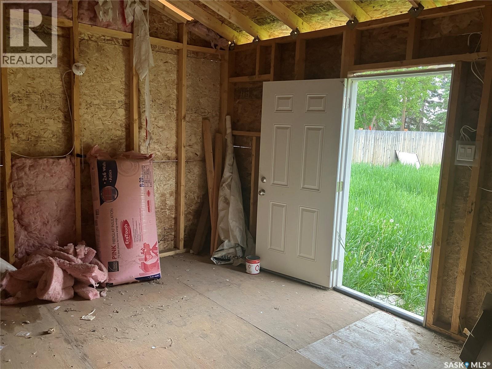 201 Railway Avenue, White Fox, Saskatchewan  S0J 3B0 - Photo 7 - SK010327