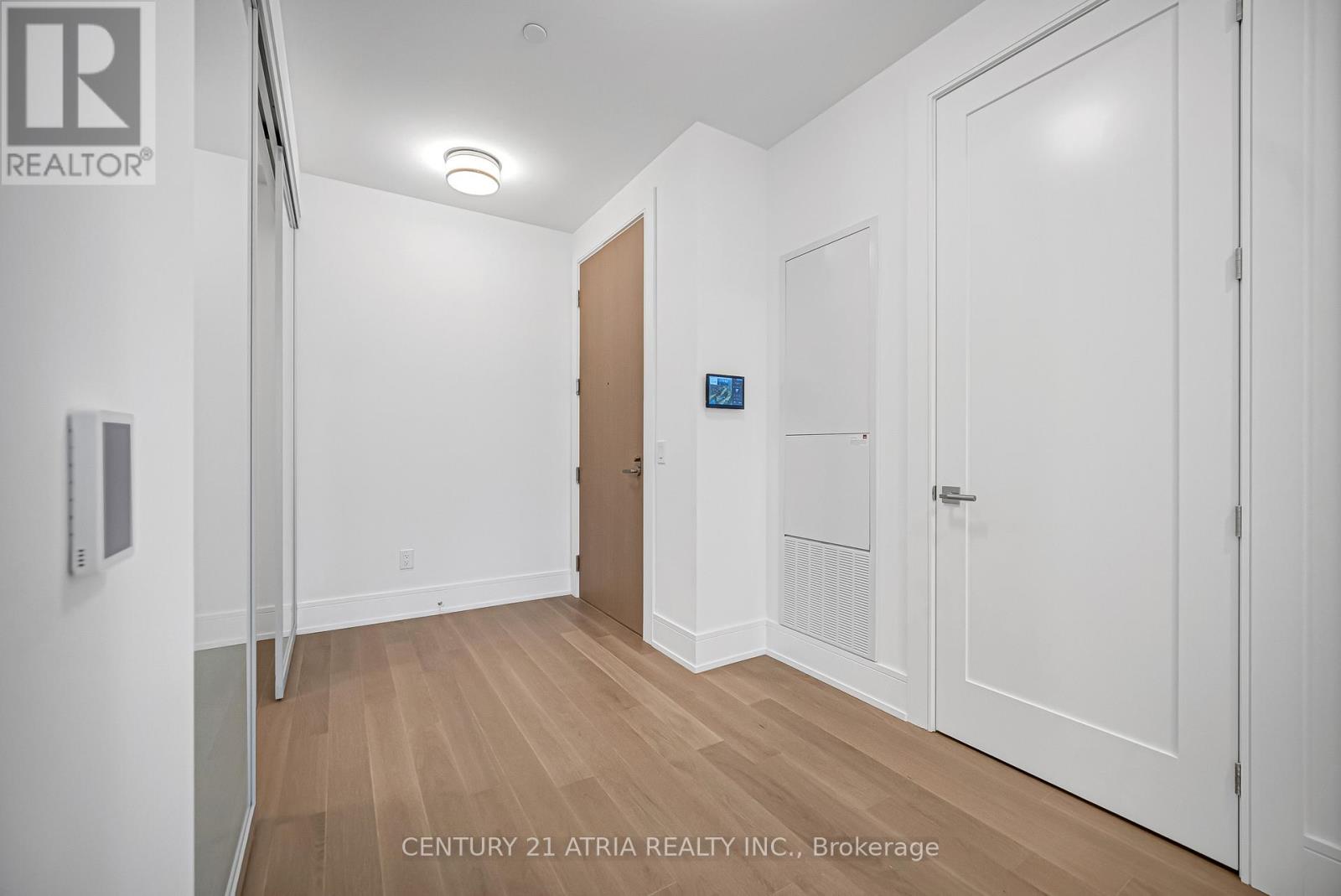 806 - 397 Royal Orchard Boulevard, Markham, Ontario  L3T 0H3 - Photo 3 - N12499282