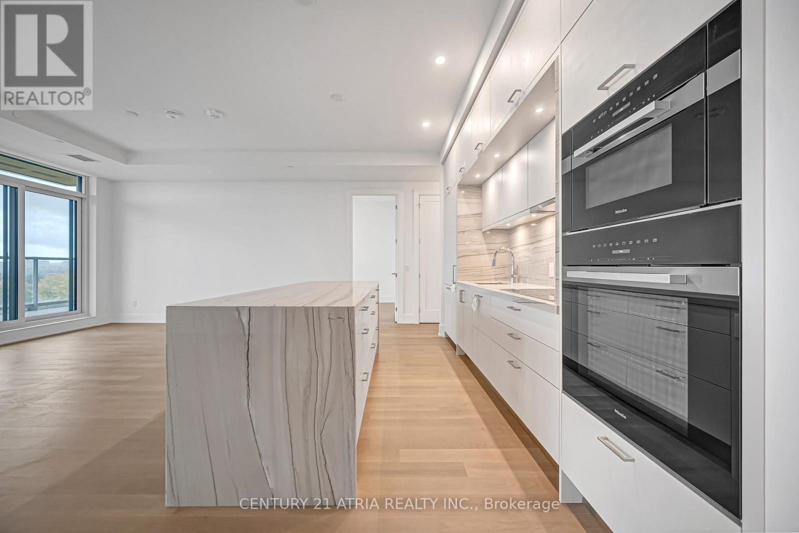 806 - 397 Royal Orchard Boulevard, Markham, Ontario  L3T 0H3 - Photo 9 - N12499282