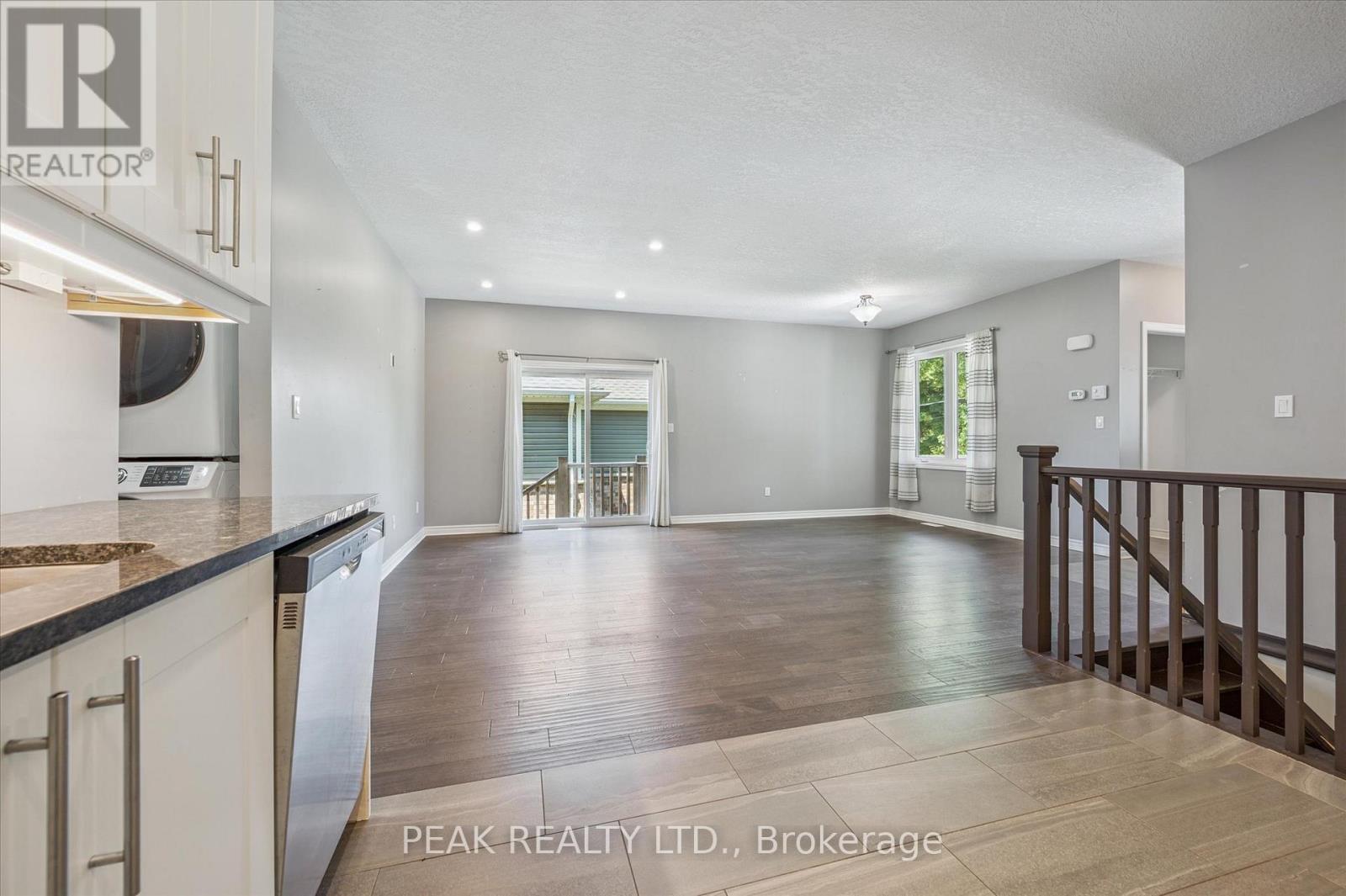 22 Ann Street S, Minto, Ontario  N0G 1M0 - Photo 14 - X12501008