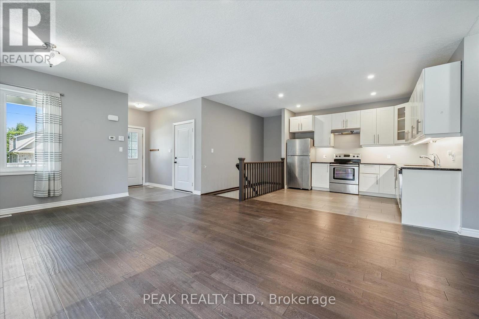 22 Ann Street S, Minto, Ontario  N0G 1M0 - Photo 8 - X12501008