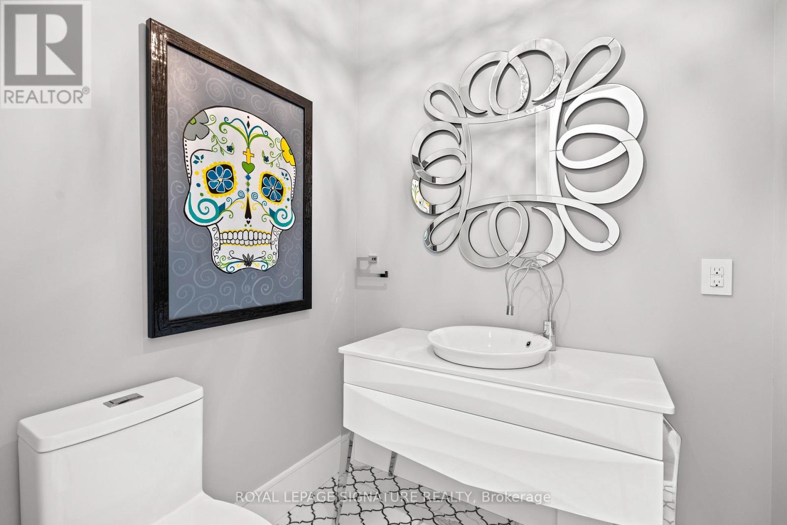 425b Valermo Drive, Toronto, Ontario  M8W 2M2 - Photo 18 - W12501024