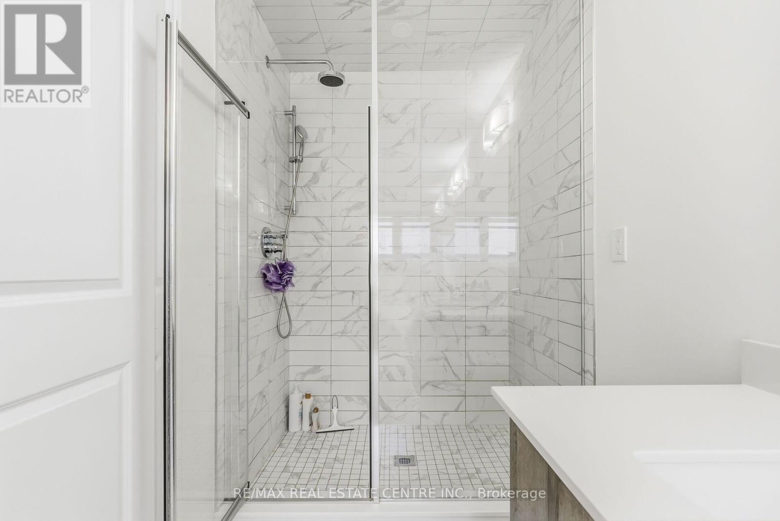 488 Parent Place Street, Milton, Ontario  L9E 1L4 - Photo 27 - W12501038