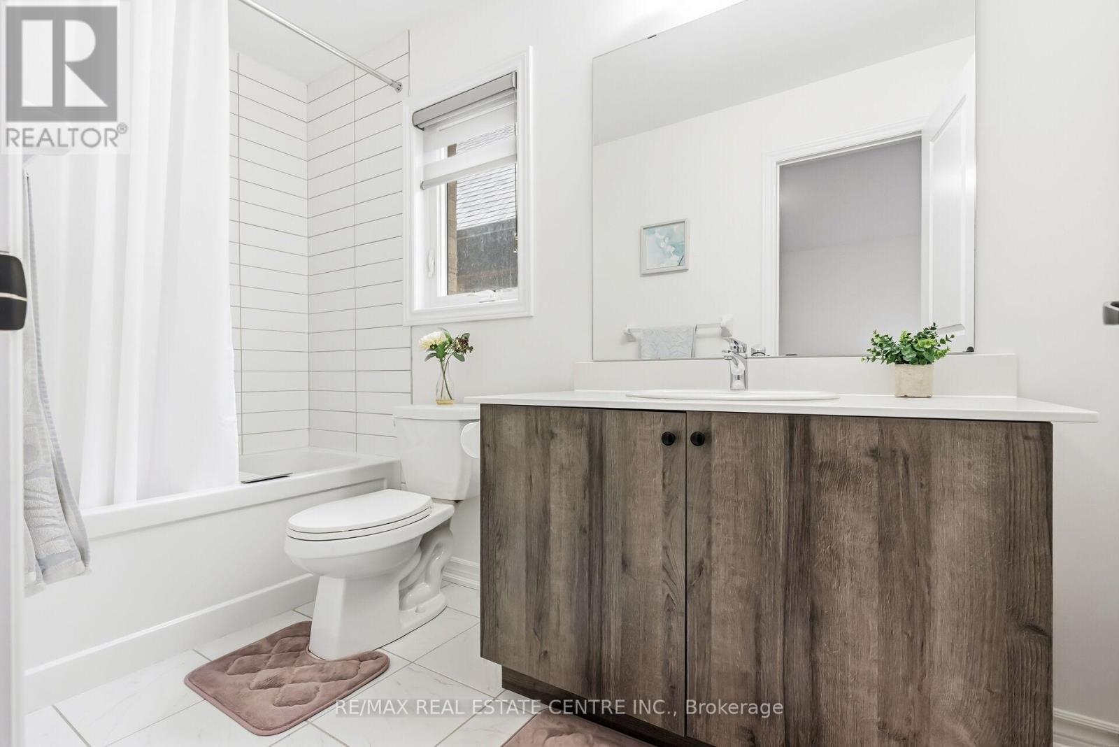 488 Parent Place Street, Milton, Ontario  L9E 1L4 - Photo 29 - W12501038