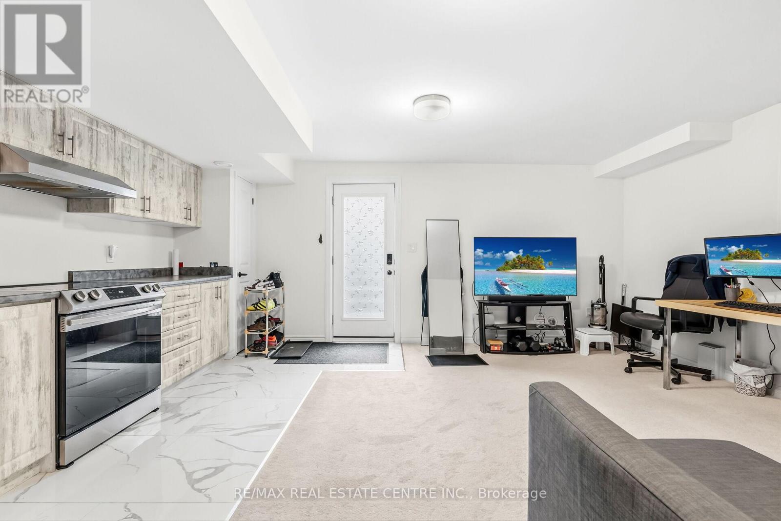 488 Parent Place Street, Milton, Ontario  L9E 1L4 - Photo 35 - W12501038