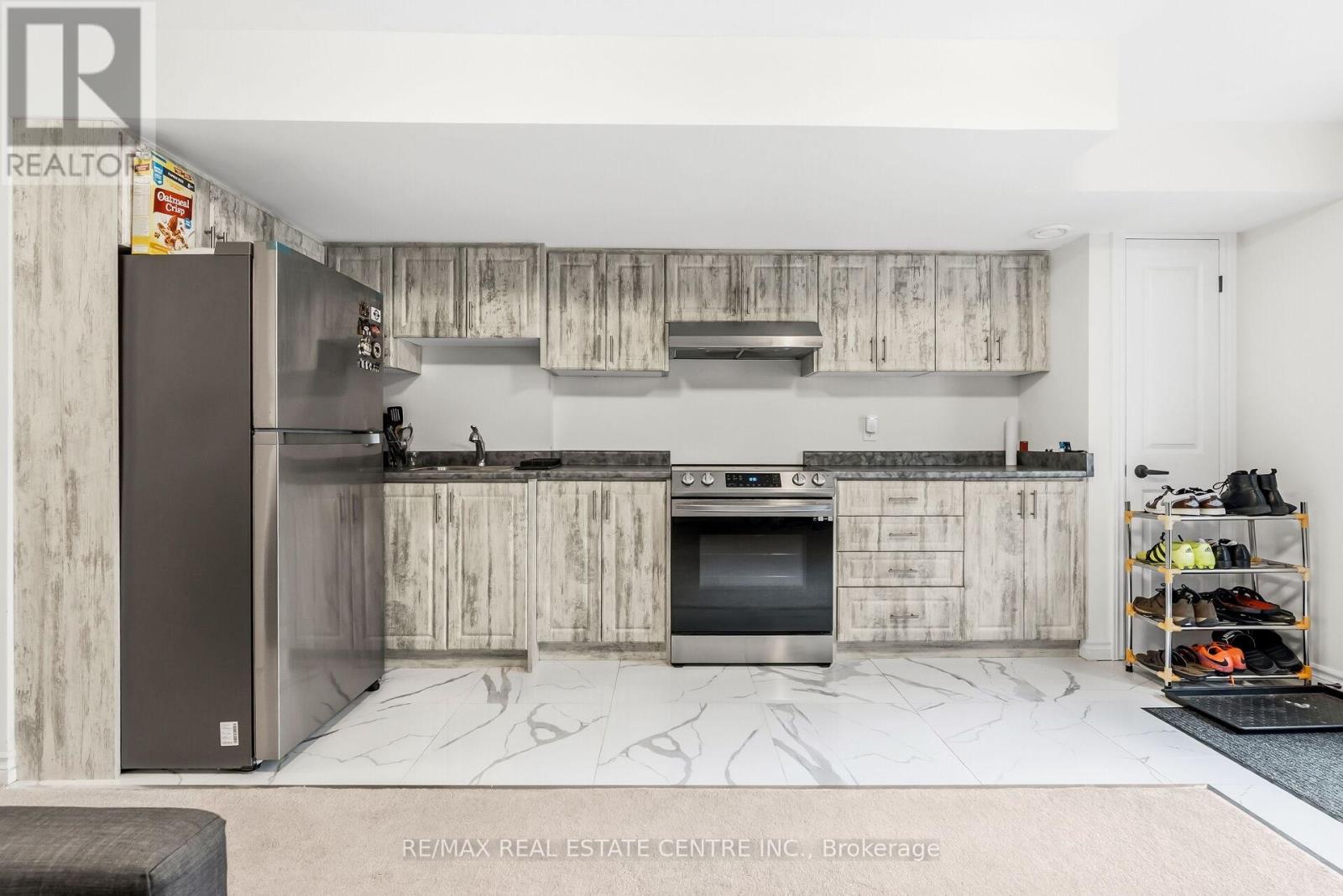 488 Parent Place Street, Milton, Ontario  L9E 1L4 - Photo 37 - W12501038