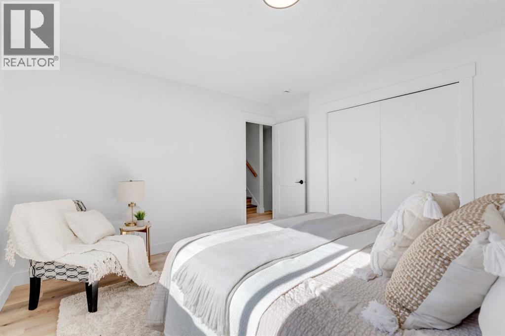 208 Cedarille Green Sw, Calgary, Alberta  T2W 2H4 - Photo 14 - A2260448