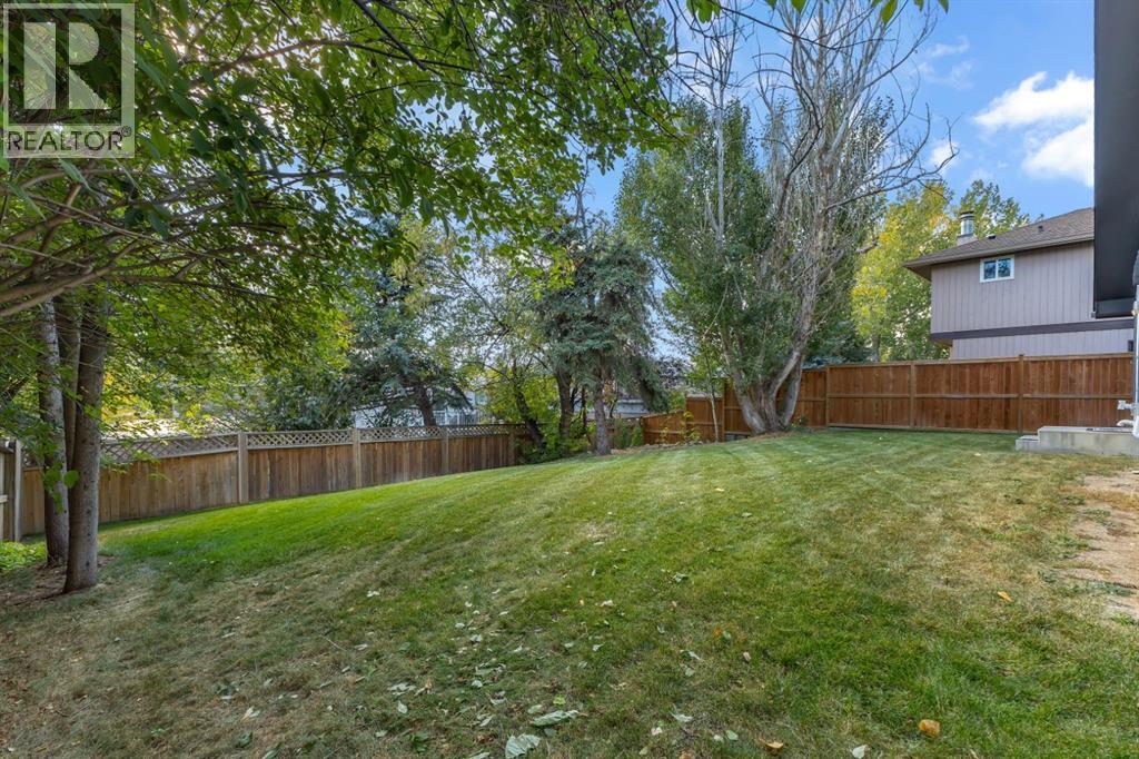 208 Cedarille Green Sw, Calgary, Alberta  T2W 2H4 - Photo 35 - A2260448