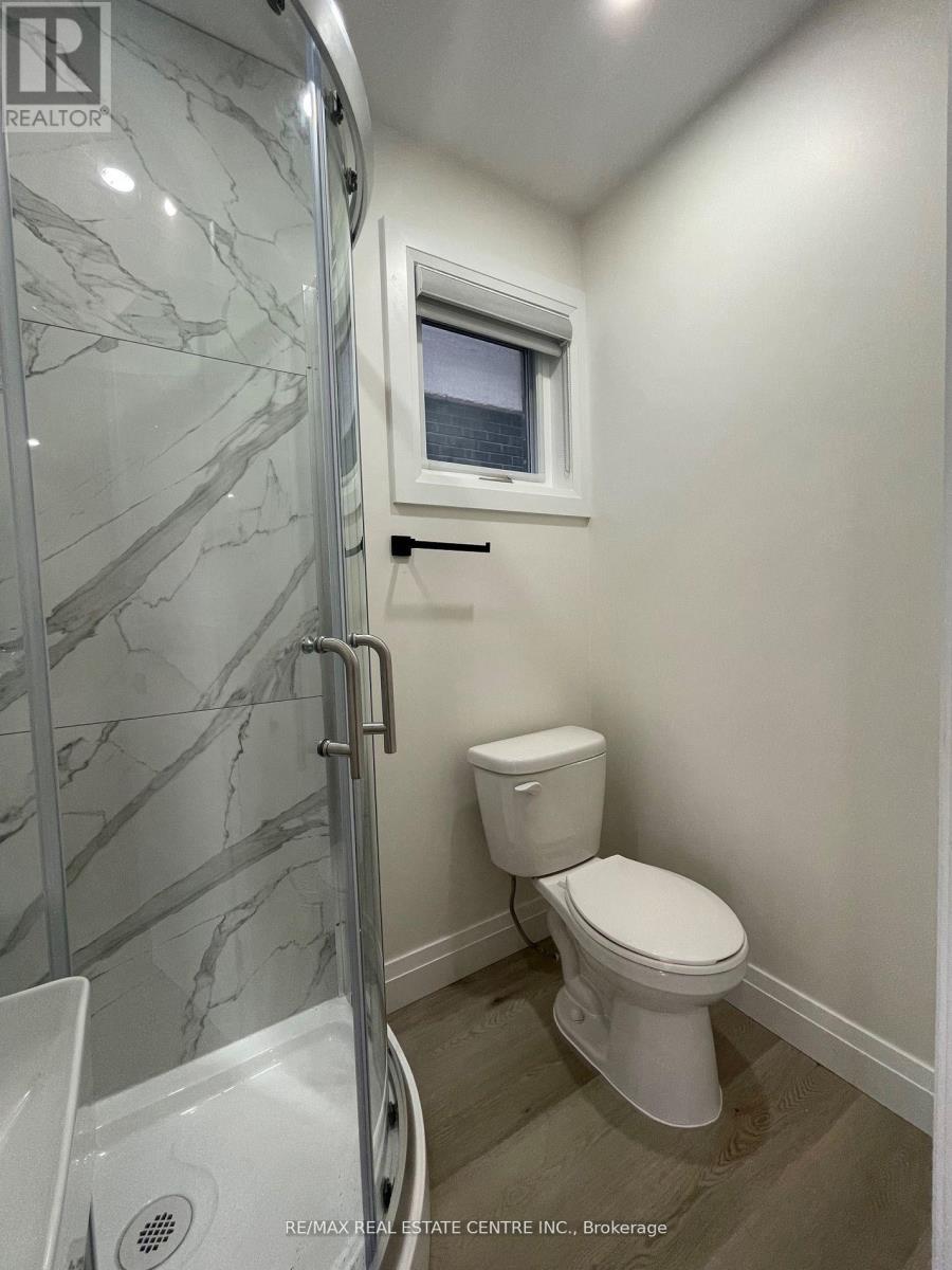 Lower - 63 Warren Trail, Welland, Ontario  L3B 0N8 - Photo 13 - X12501026