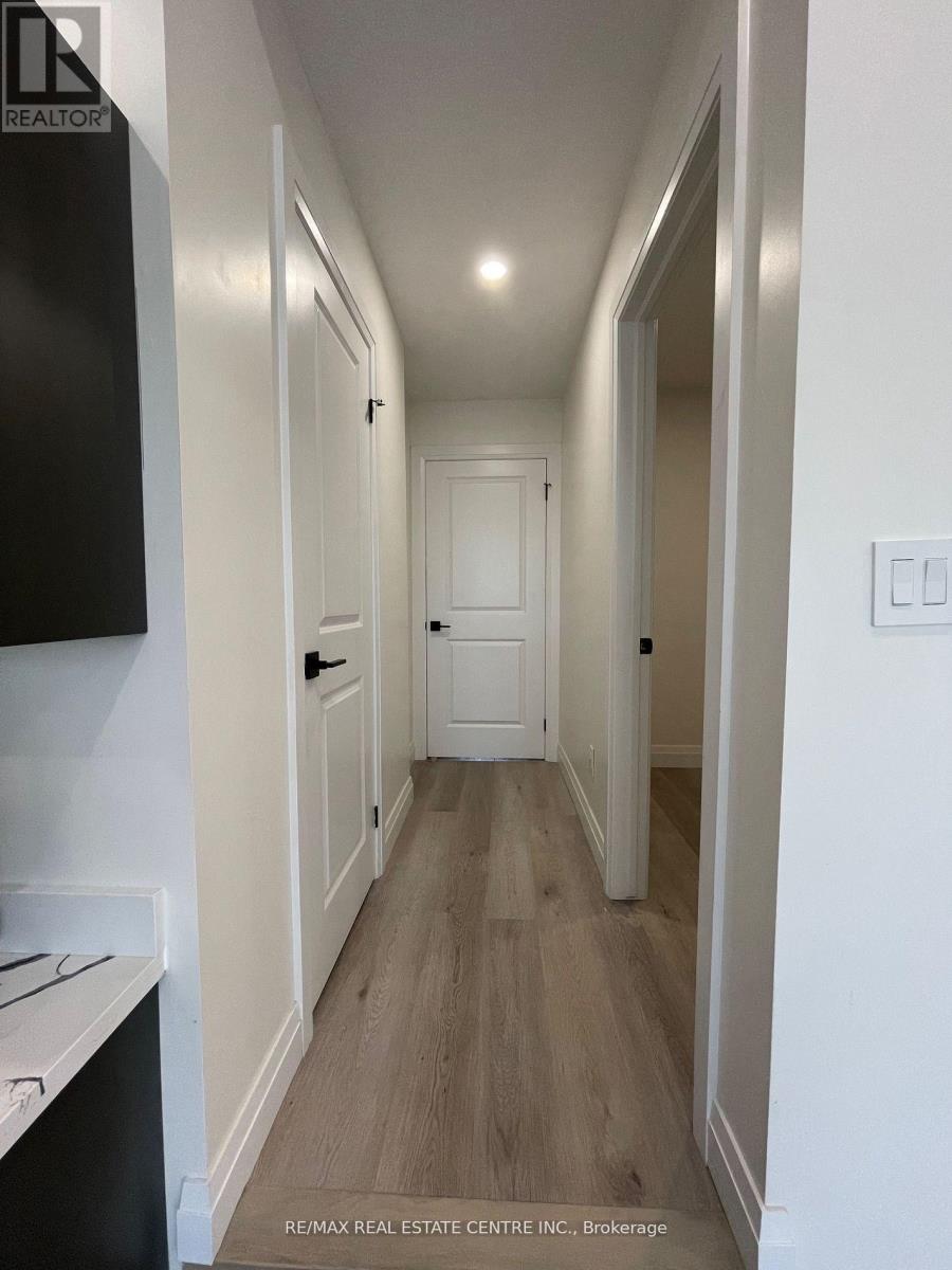 Lower - 63 Warren Trail, Welland, Ontario  L3B 0N8 - Photo 14 - X12501026