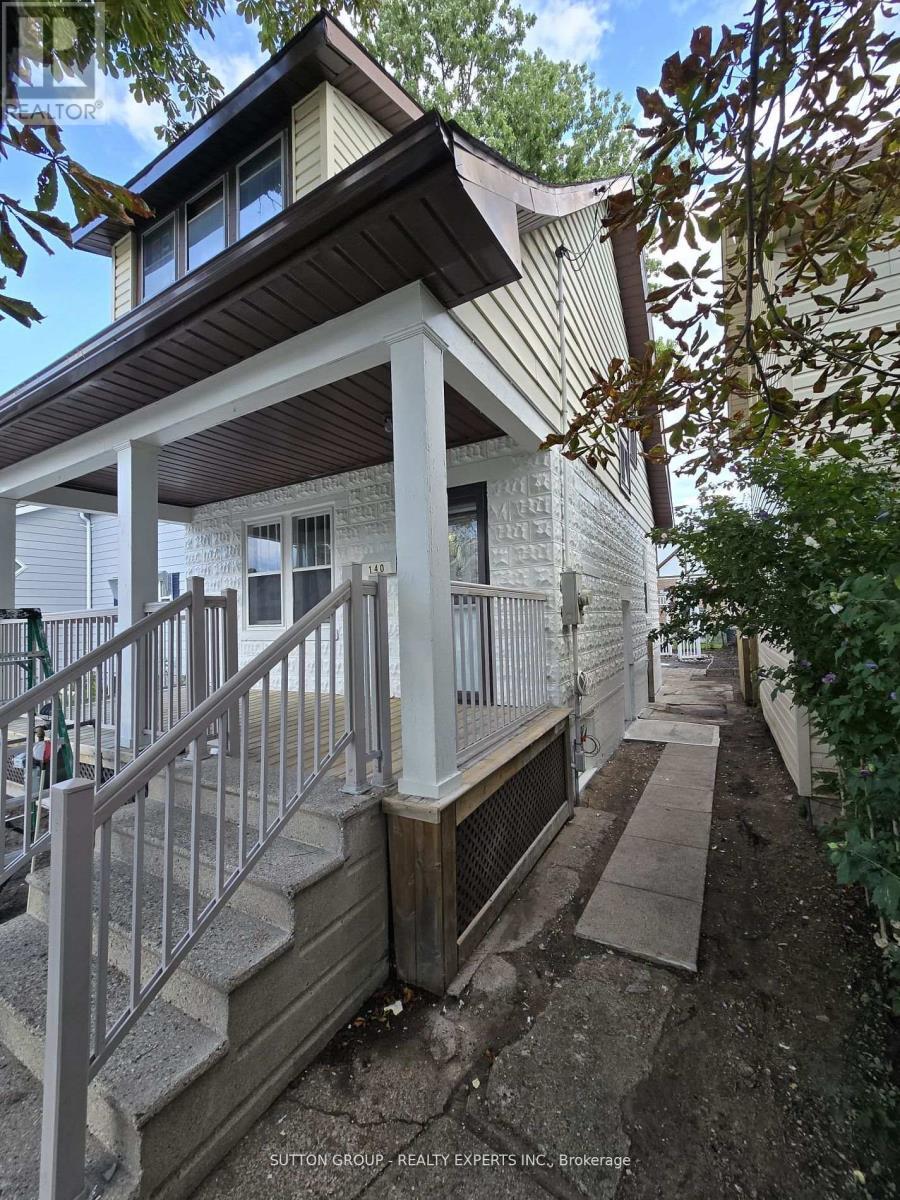 140 Napier Street, Sarnia, Ontario  N7T 6E6 - Photo 2 - X12501032