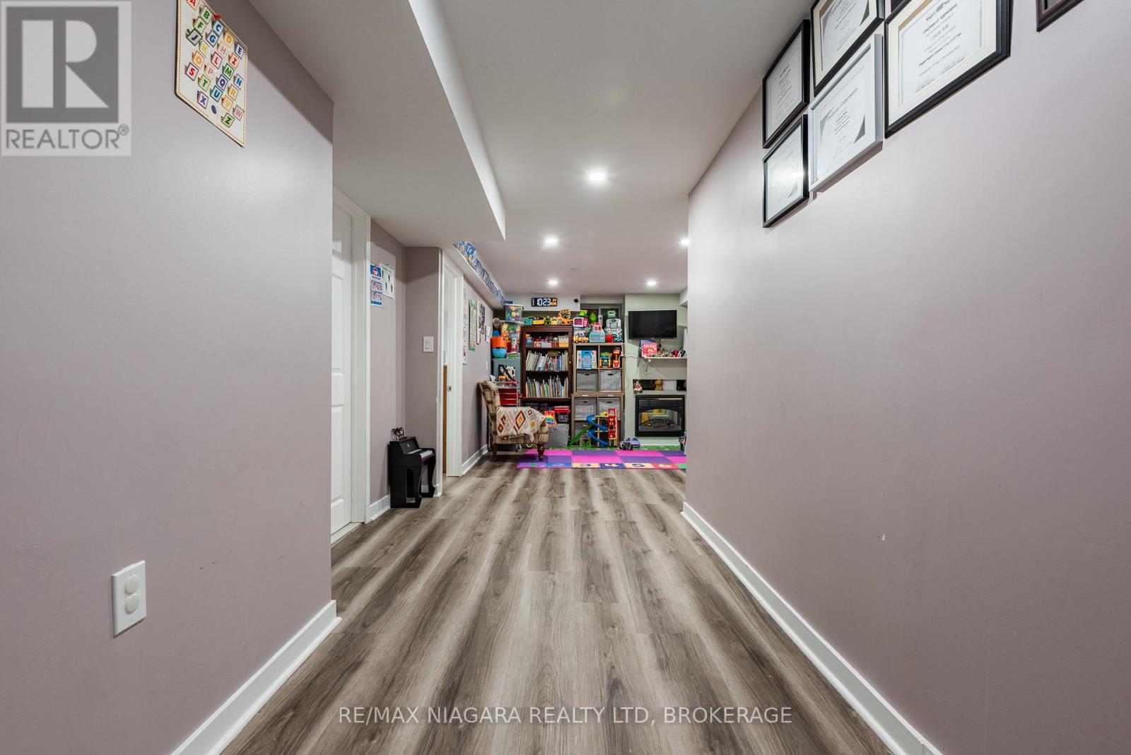 201 Windsor Street, Welland (Broadway), Ontario  L3C 7E3 - Photo 28 - X12495806