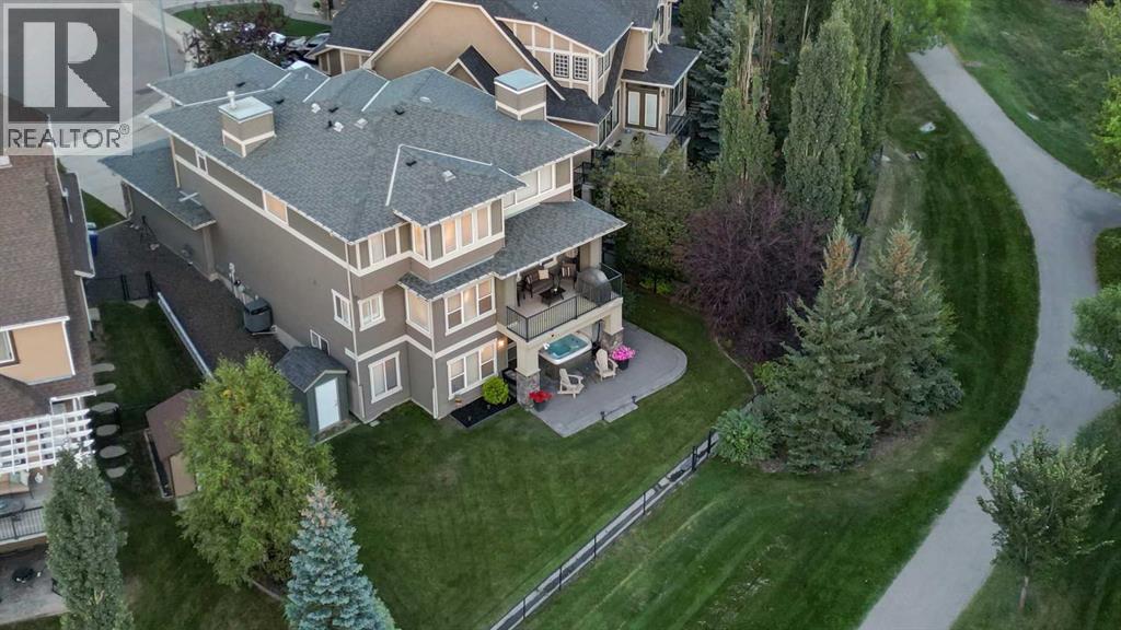 Property at 147 Coopers Hill SW image 2