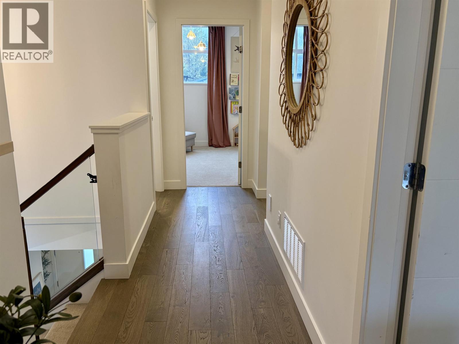 39212 Cardinal Drive, Squamish, British Columbia  V8B 0H3 - Photo 15 - R3055100