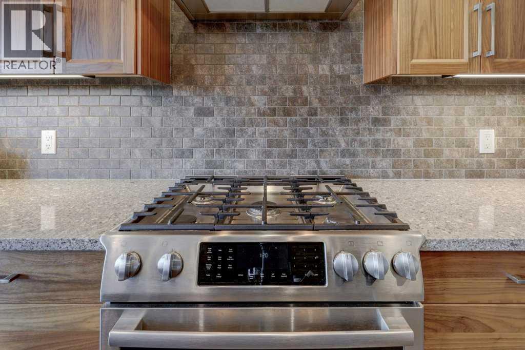 51 Fireside Terrace, Cochrane, Alberta  T4C 2T1 - Photo 7 - A2267726