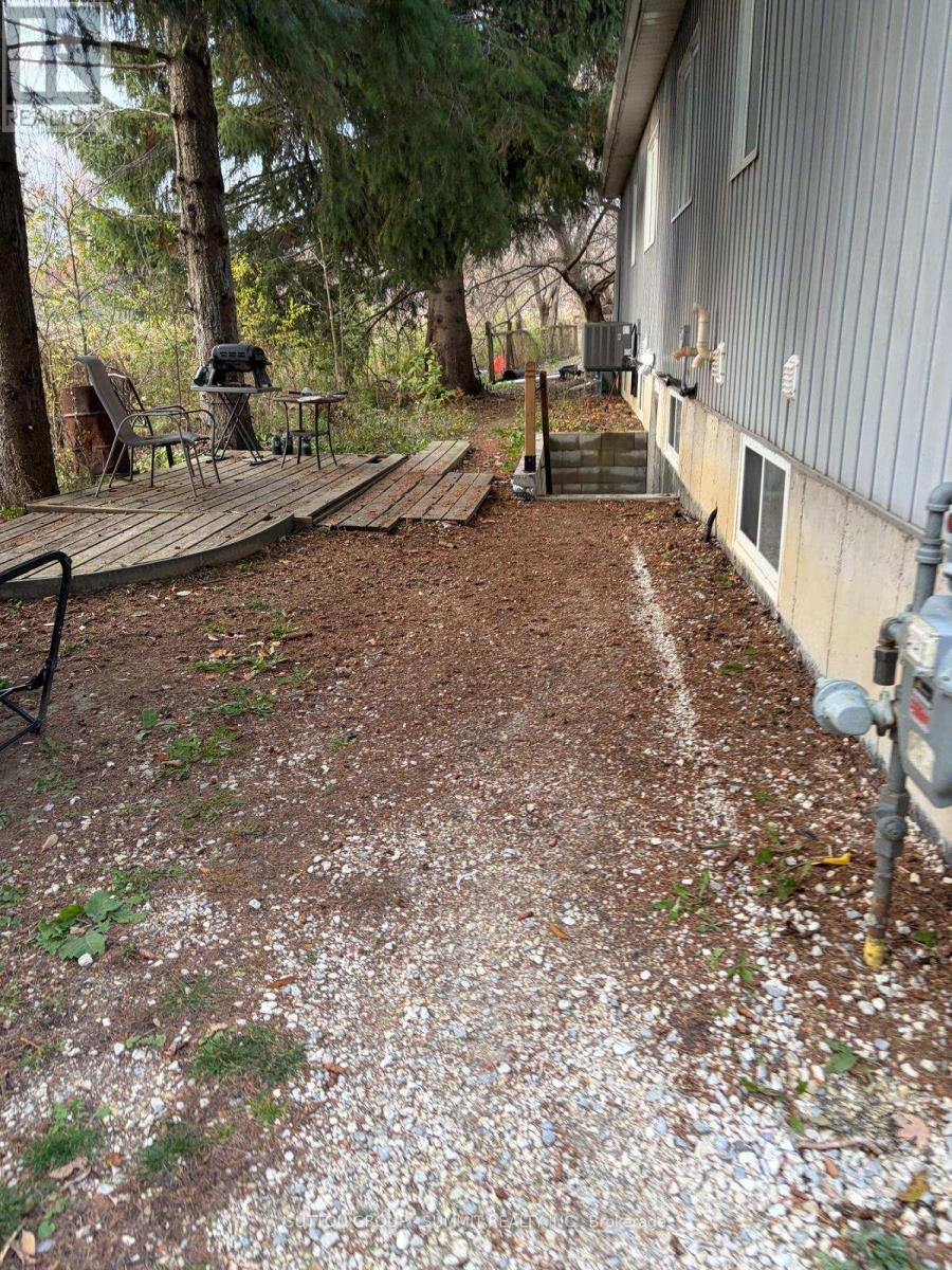 Lower - 4932 Aurora Road, Whitchurch-Stouffville, Ontario  L4A 3J9 - Photo 8 - N12490974