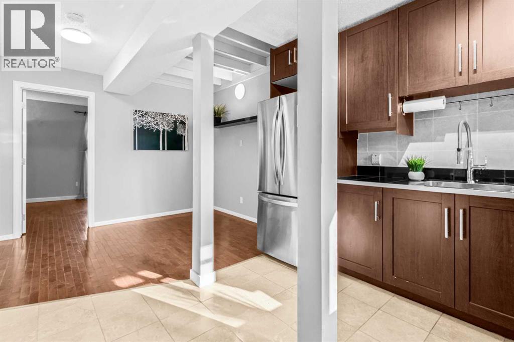 8, 3726 Centre Street Ne, Calgary, Alberta  T2E 2Y3 - Photo 7 - A2267338