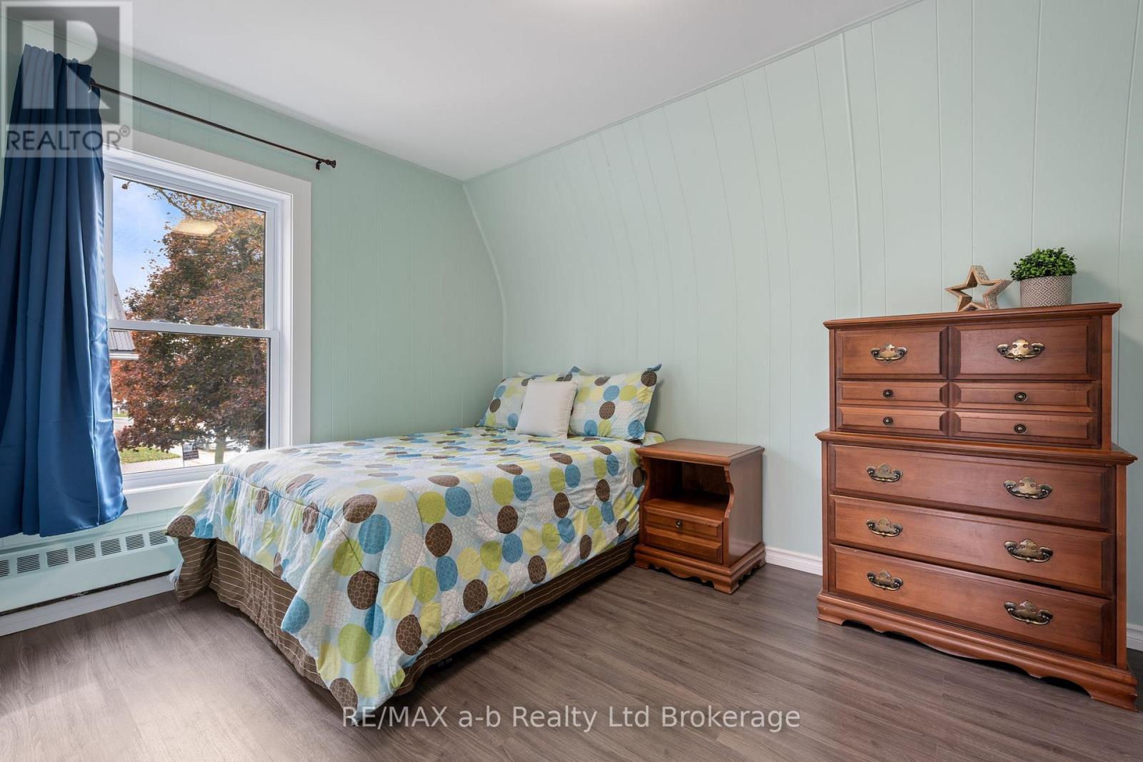 31 Concession Street W, Tillsonburg, Ontario  N4G 1R4 - Photo 12 - X12479493