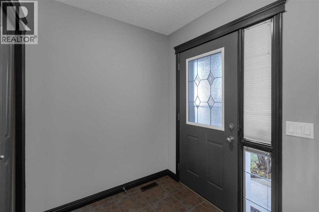 368 Kincora Drive Nw, Calgary, Alberta  T3R 1N3 - Photo 4 - A2262997