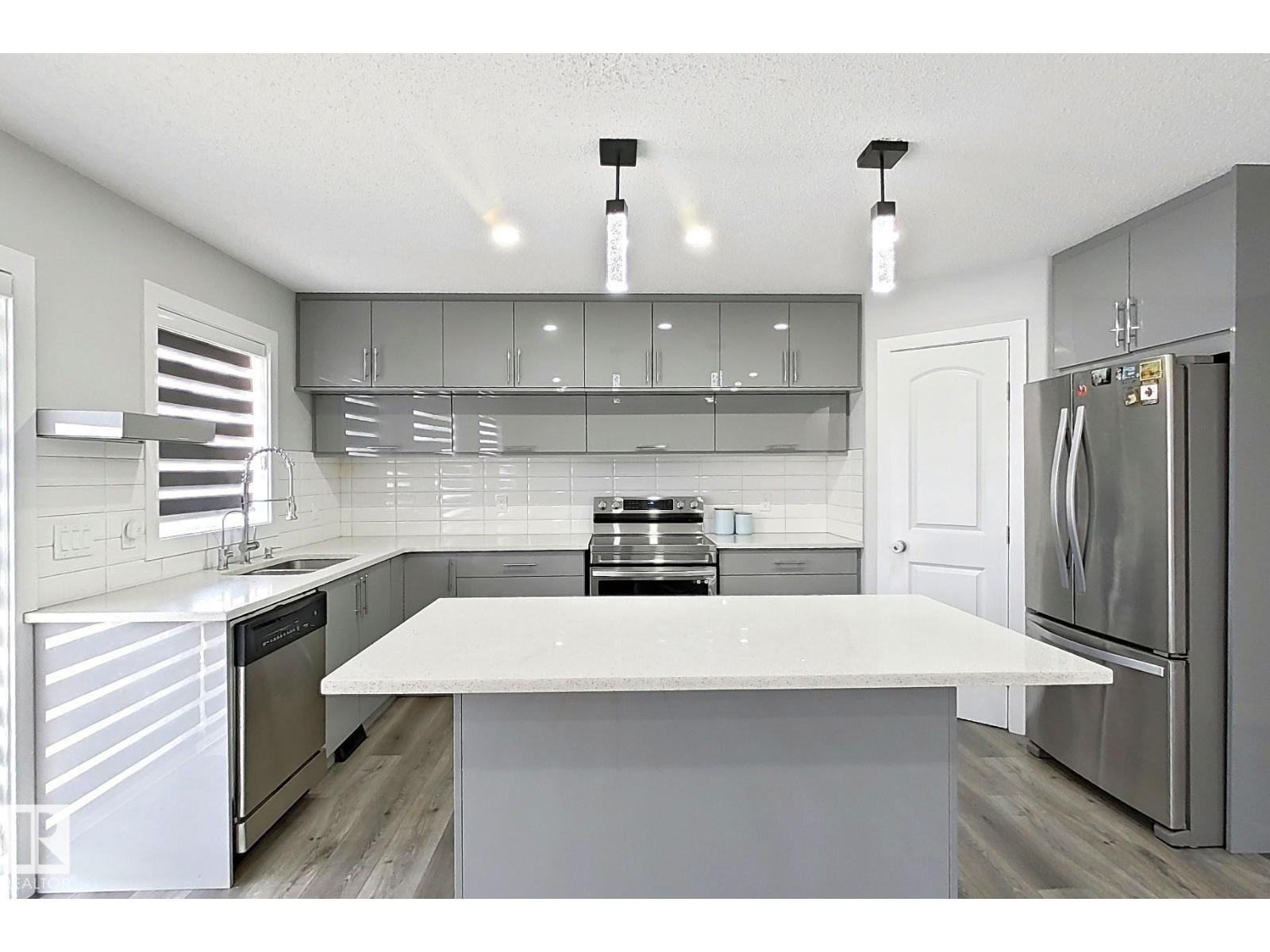 3415 25 St Nw, Edmonton, Alberta  T6T 0B1 - Photo 14 - E4464475