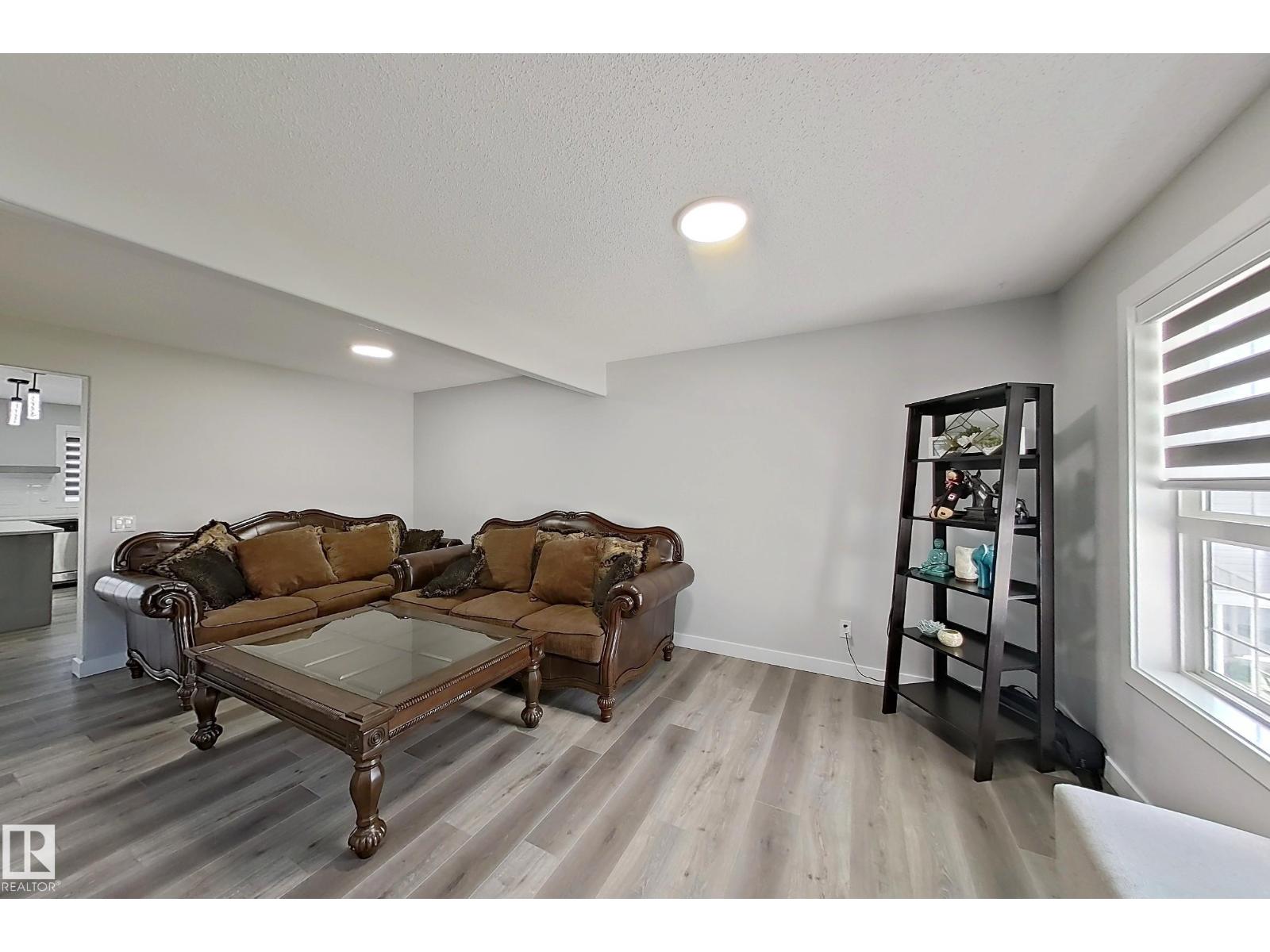 3415 25 St Nw, Edmonton, Alberta  T6T 0B1 - Photo 8 - E4464475