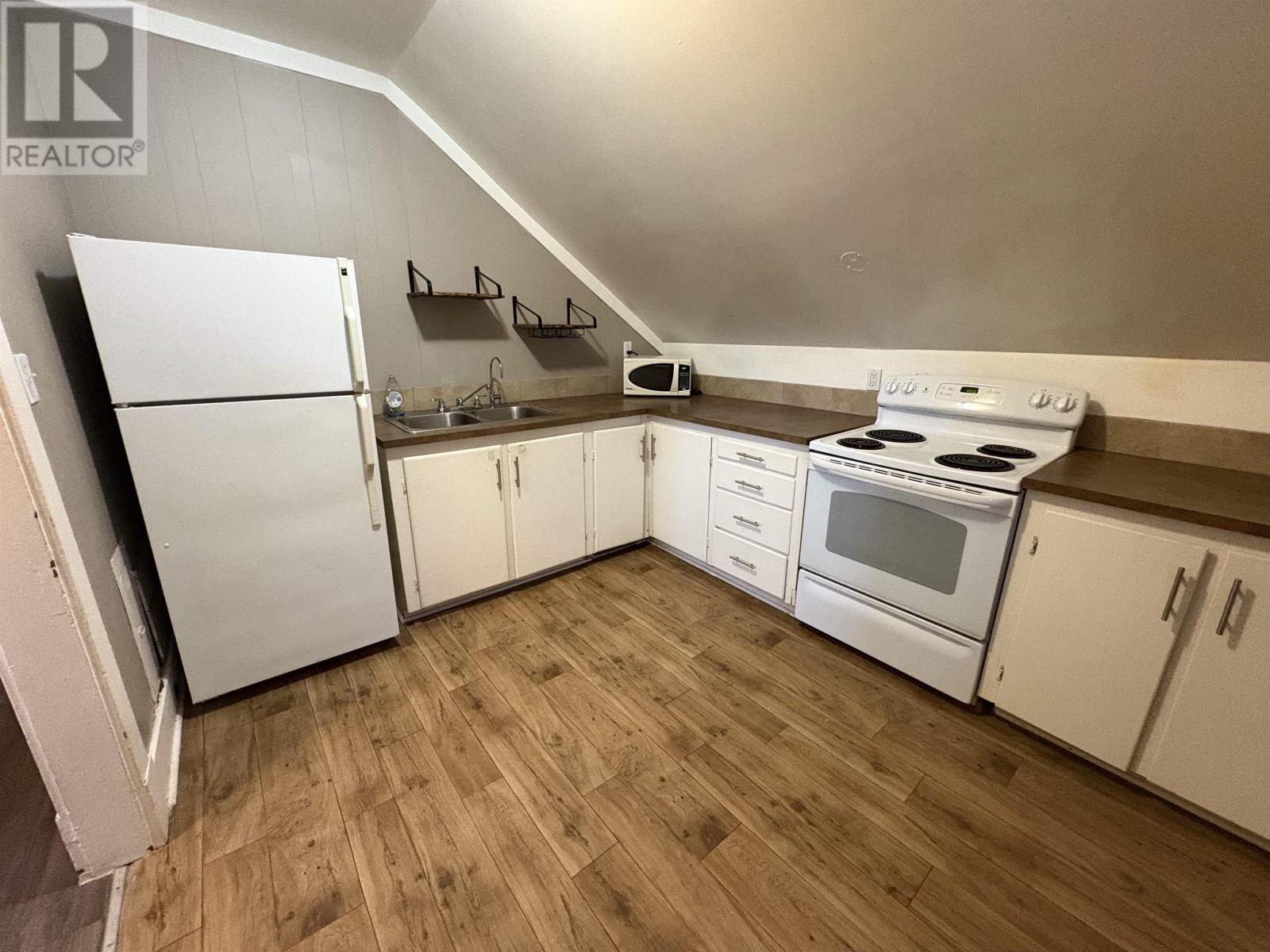 229 Mcintyre, Thunder Bay, Ontario  P7A 3B3 - Photo 9 - TB253308