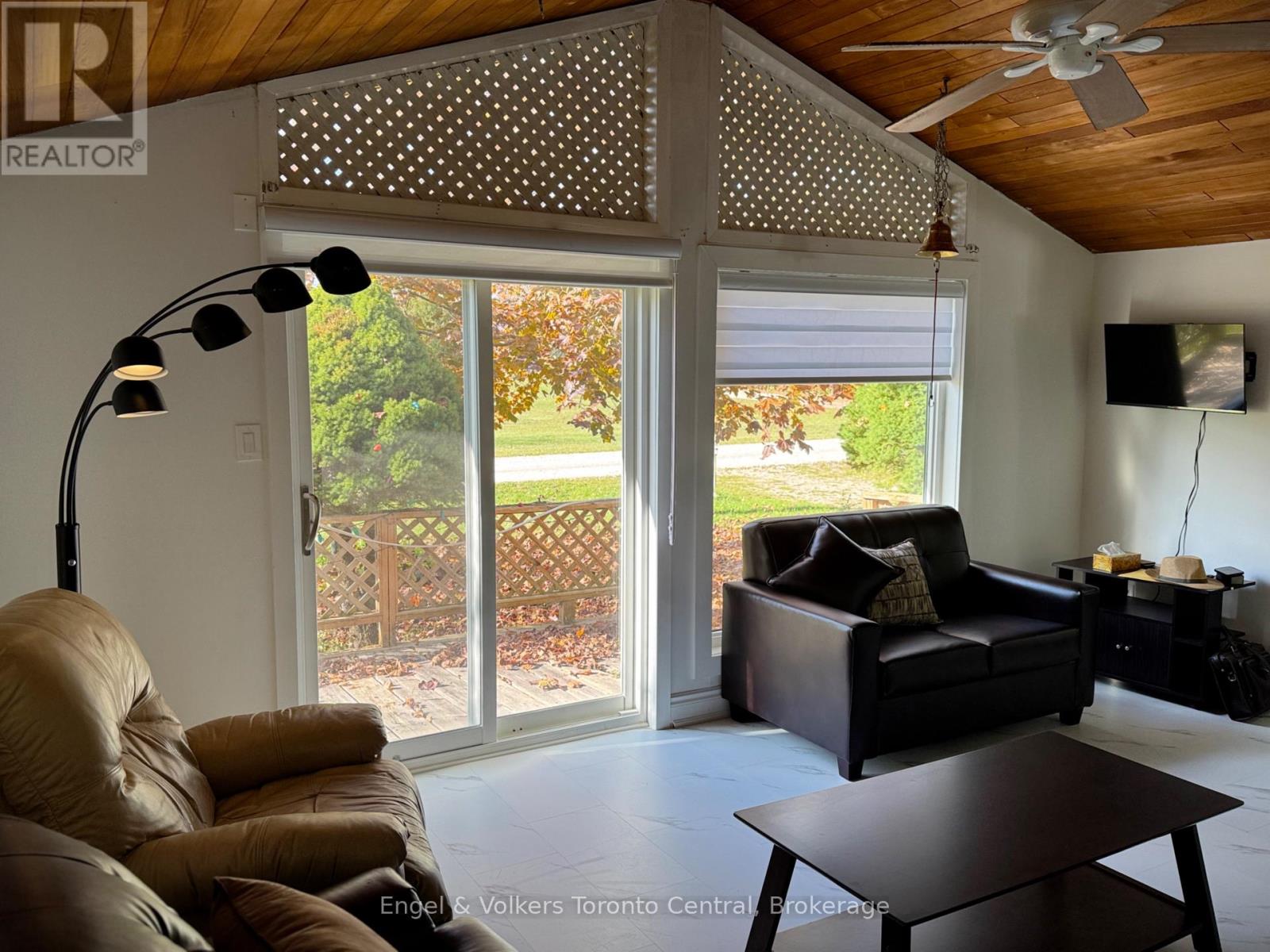 209 Evans Street, Grey Highlands, Ontario  N0C 1E0 - Photo 11 - X12501076