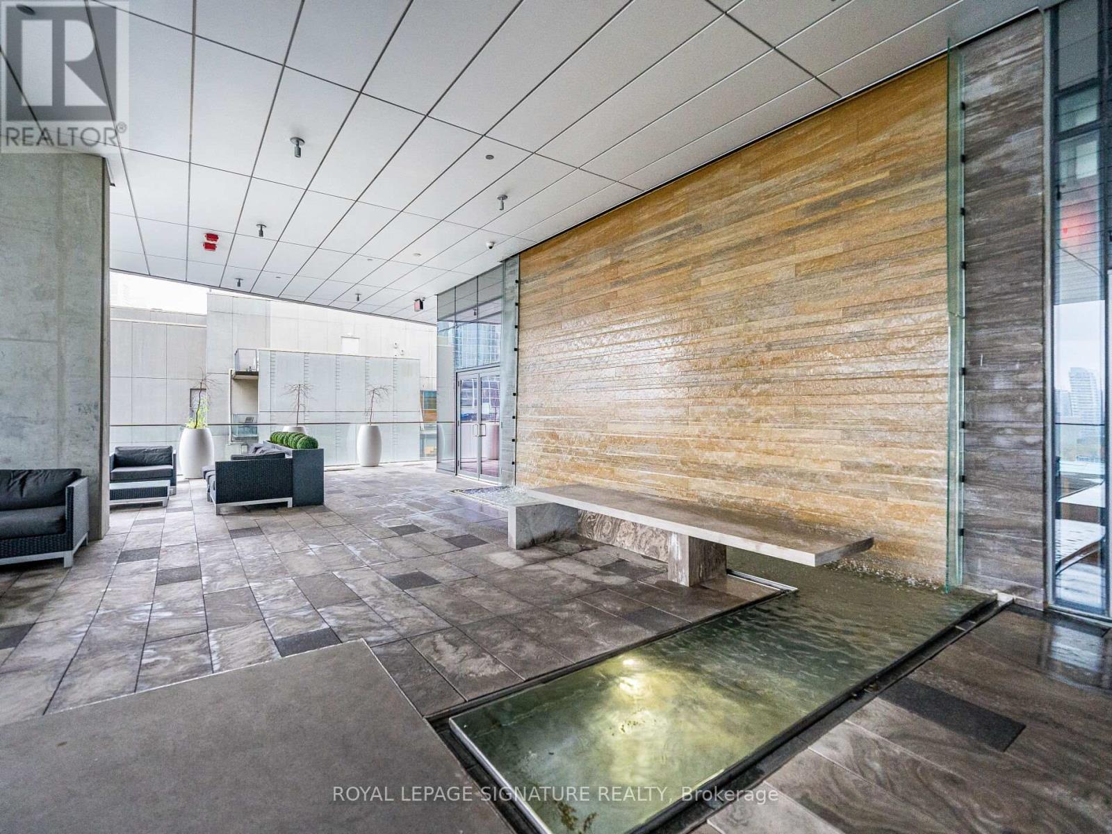 2107 - 197 Yonge Street, Toronto, Ontario  M5B 0C1 - Photo 23 - C12501062