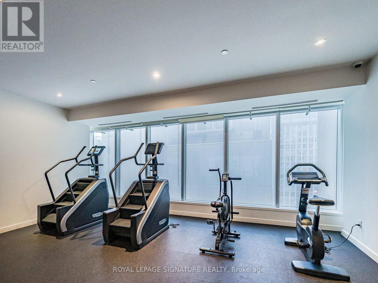 2107 - 197 Yonge Street, Toronto, Ontario  M5B 0C1 - Photo 28 - C12501062