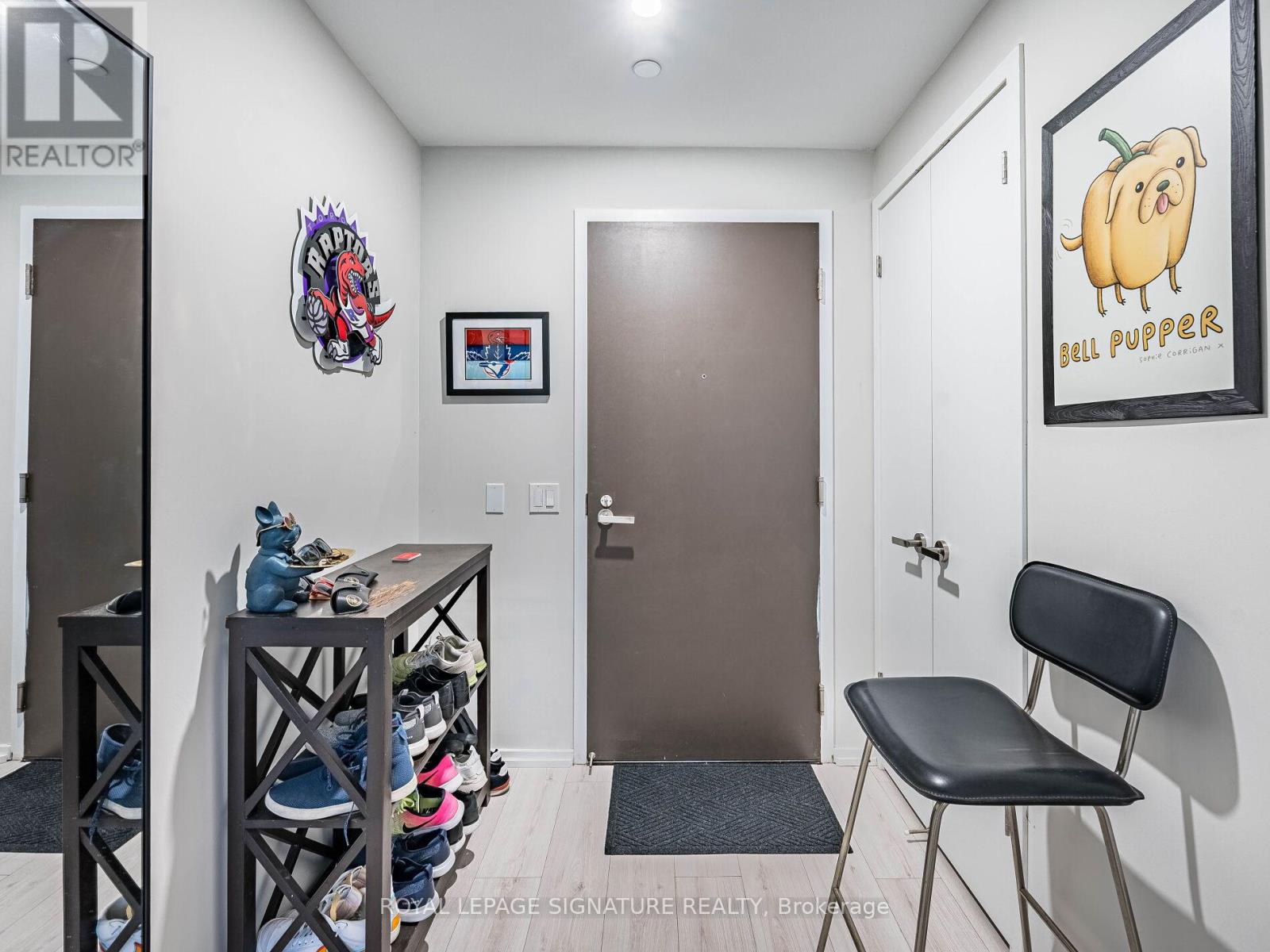 2107 - 197 Yonge Street, Toronto, Ontario  M5B 0C1 - Photo 6 - C12501062