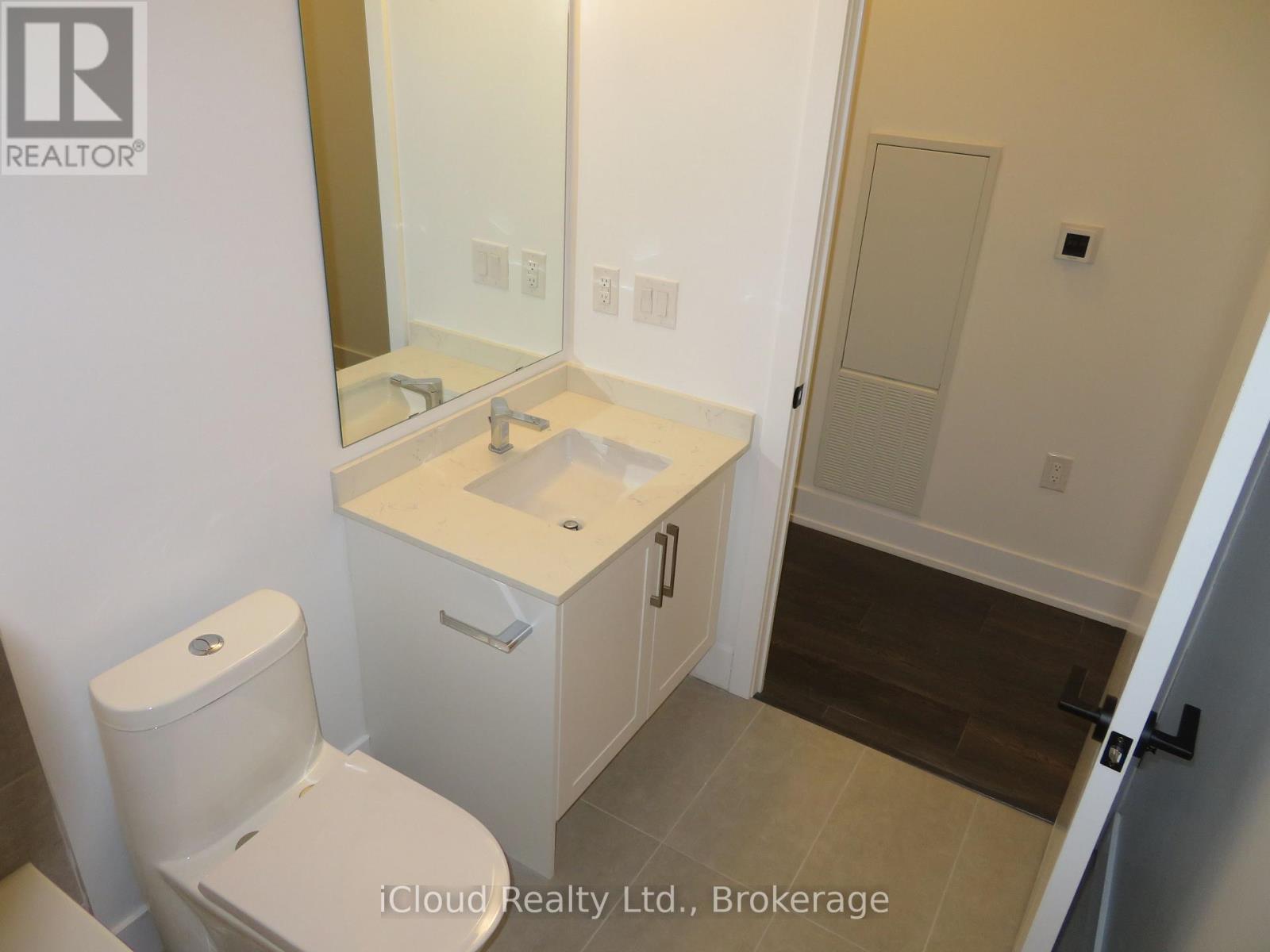 446 - 2450 Old Bronte Road, Oakville (Wm Westmount), Ontario  L6M 5P6 - Photo 23 - W12501060