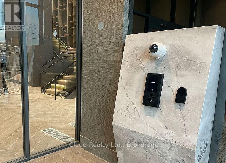 446 - 2450 Old Bronte Road, Oakville (Wm Westmount), Ontario  L6M 5P6 - Photo 5 - W12501060