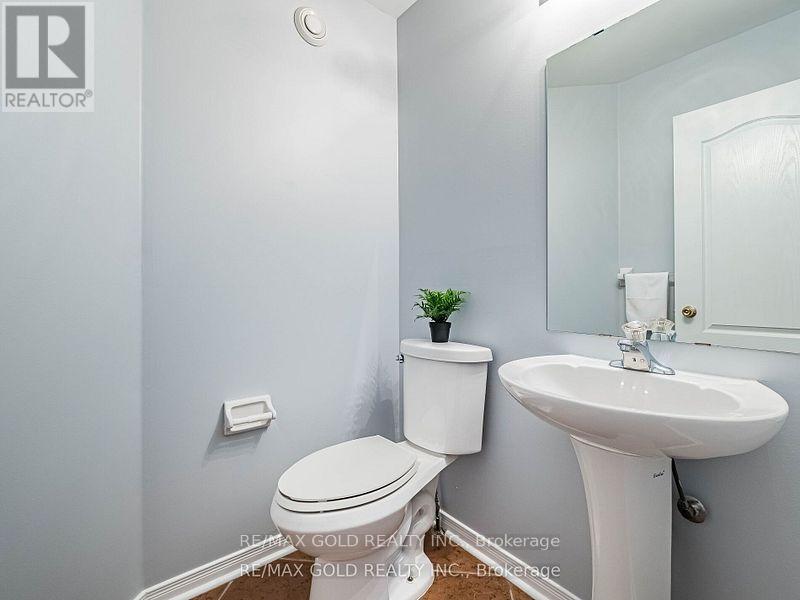 87 Buick Boulevard, Brampton, Ontario  L7A 3B7 - Photo 12 - W12501068