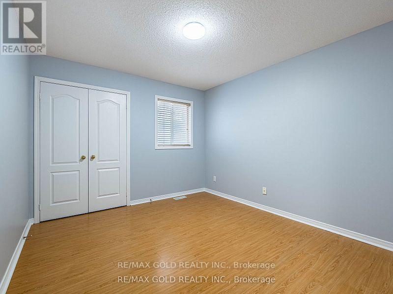 87 Buick Boulevard, Brampton, Ontario  L7A 3B7 - Photo 15 - W12501068