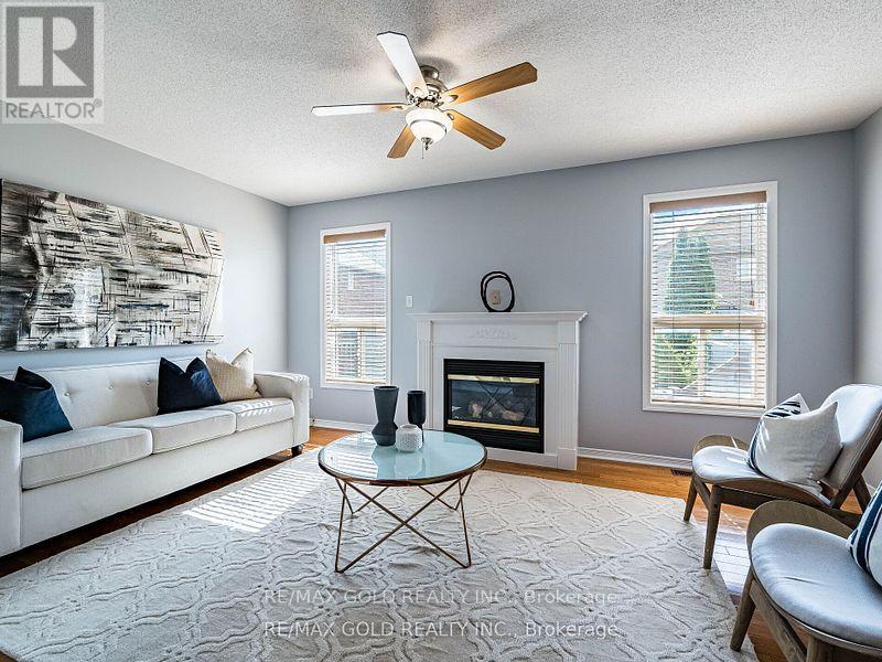 87 Buick Boulevard, Brampton, Ontario  L7A 3B7 - Photo 9 - W12501068