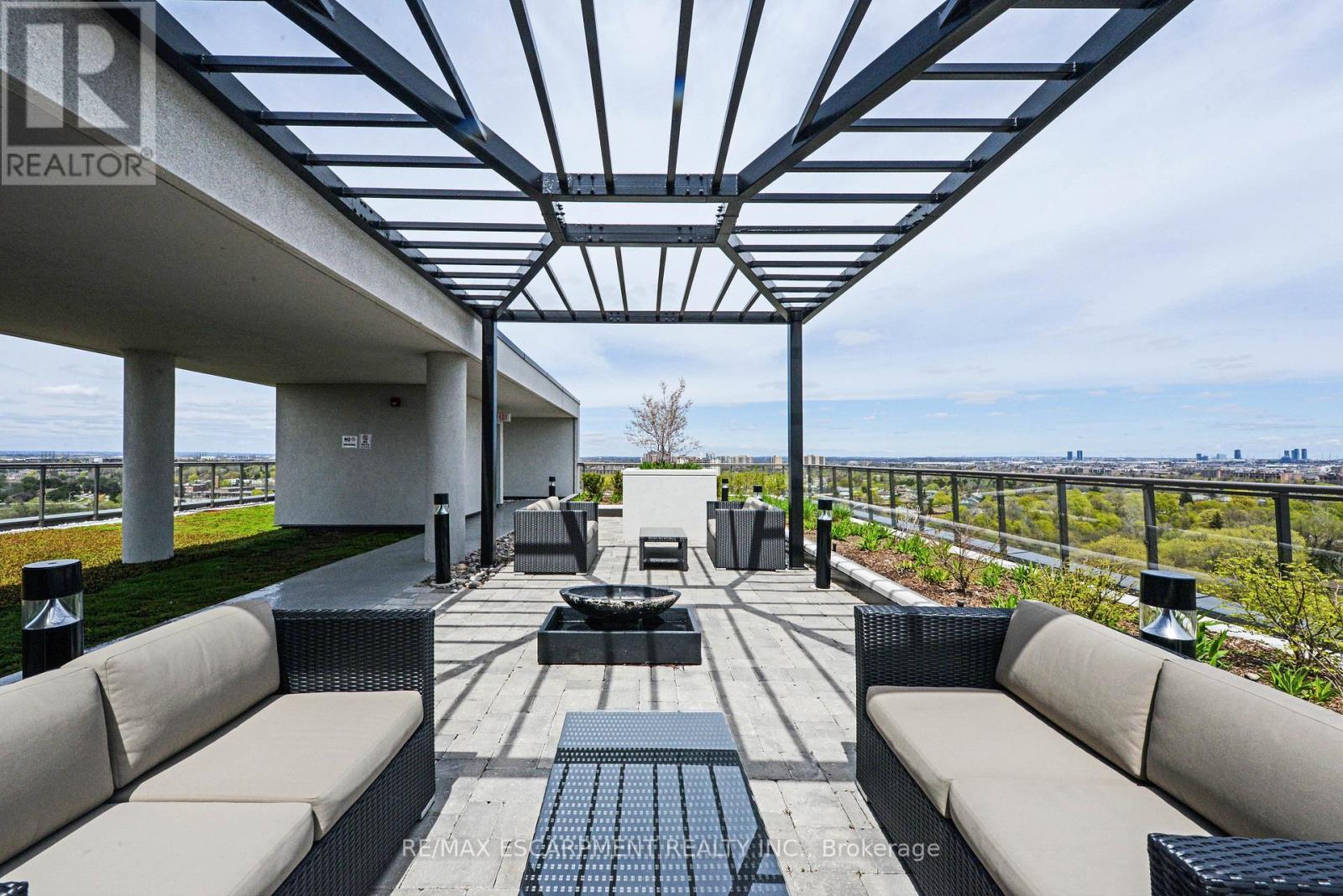 802 - 80 Esther Lorrie Drive, Toronto, Ontario  M9W 0C6 - Photo 25 - W12501070