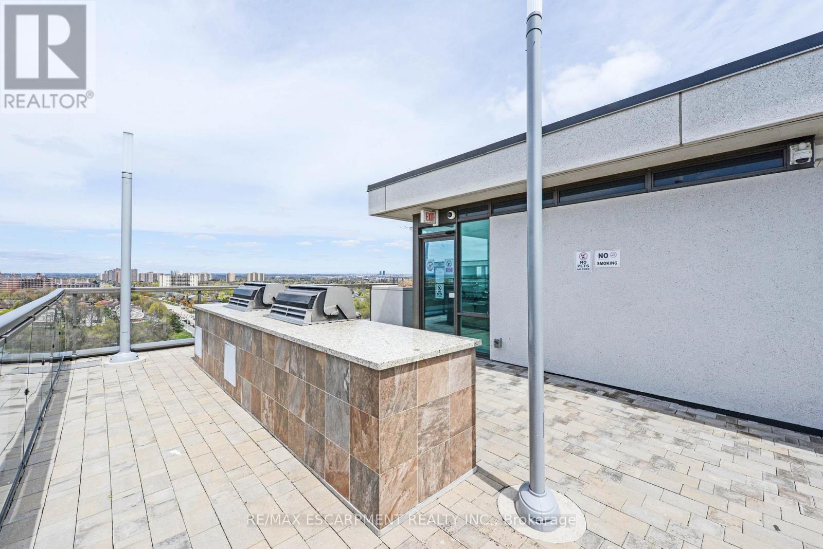 802 - 80 Esther Lorrie Drive, Toronto, Ontario  M9W 0C6 - Photo 28 - W12501070