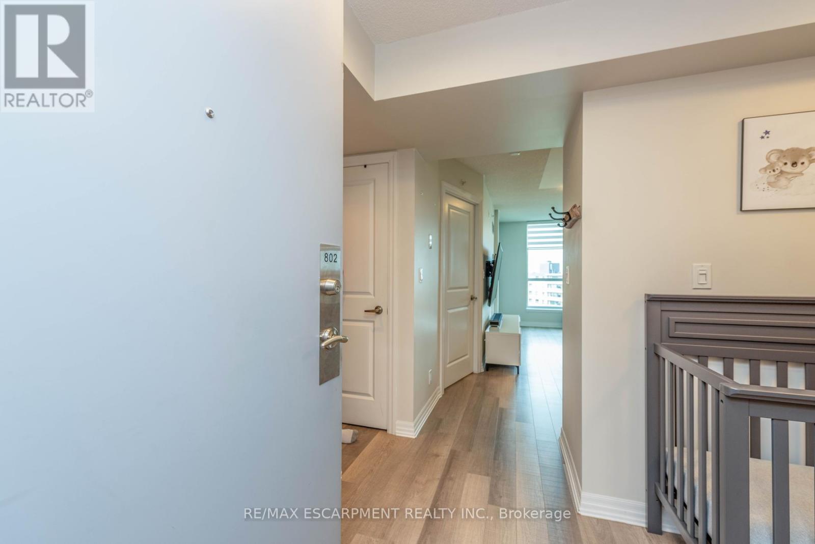 802 - 80 Esther Lorrie Drive, Toronto, Ontario  M9W 0C6 - Photo 6 - W12501070