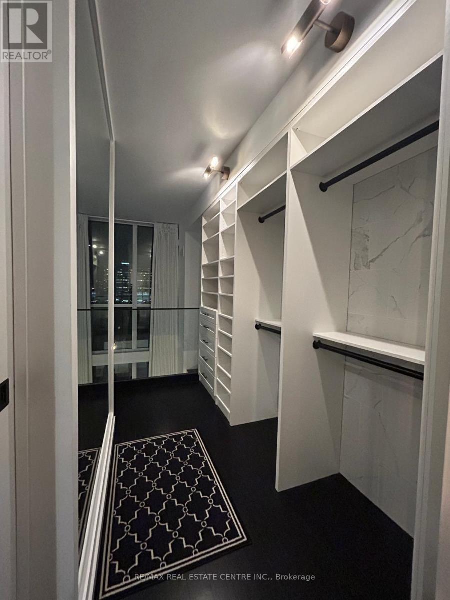 503 - 220 Burnhamthorpe Road W, Mississauga, Ontario  L5B 4N4 - Photo 44 - W12500786