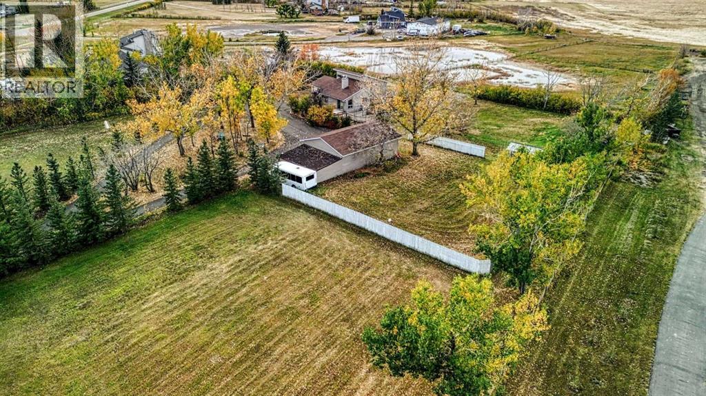247 Shore Drive, Rural Rocky View County, Alberta  T2M 4L5 - Photo 17 - A2262909