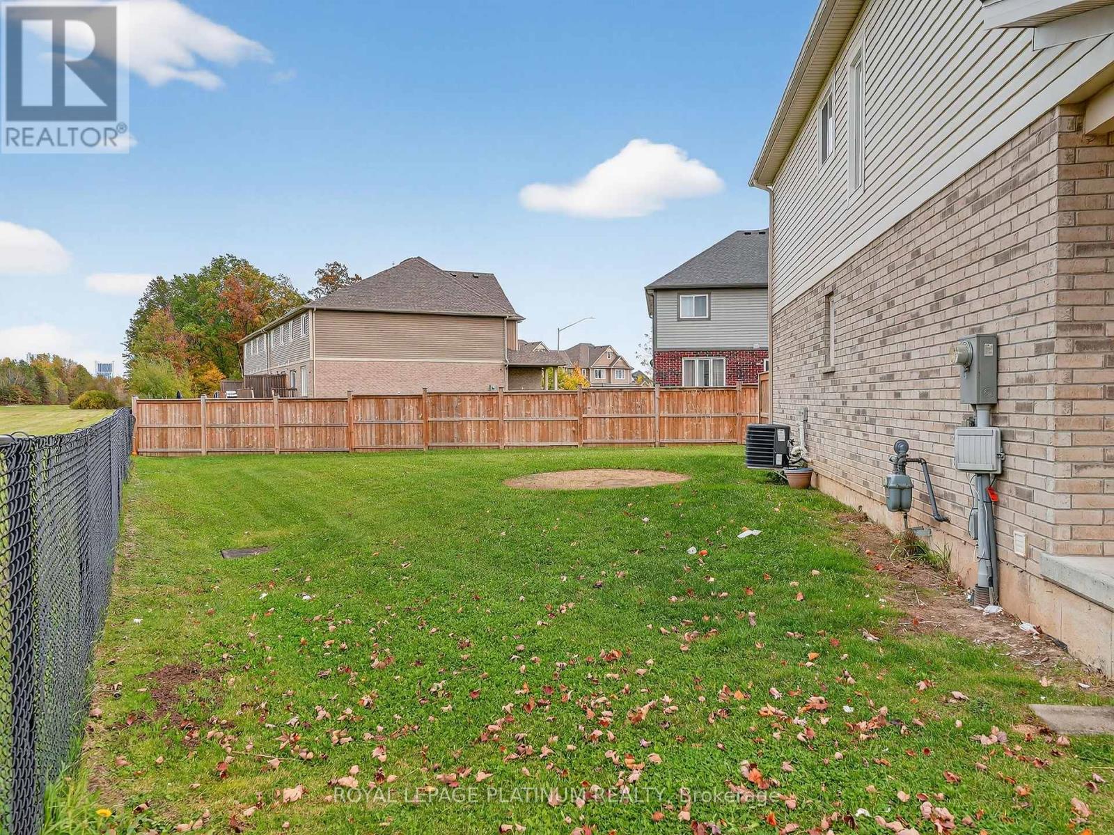 14 - 7945 Oldfield Road, Niagara Falls, Ontario  L2G 0Z4 - Photo 3 - X12501092